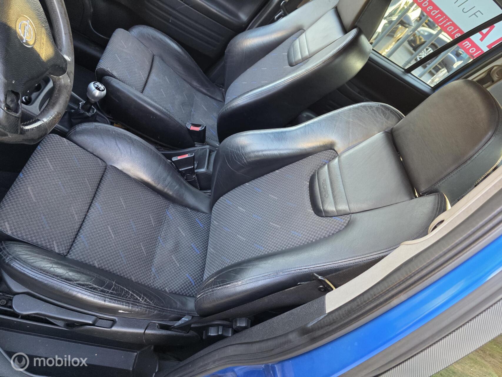 Foto van Opel Zafira-a
