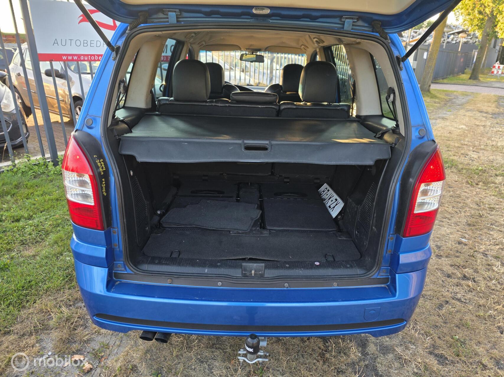 Foto van Opel Zafira-a