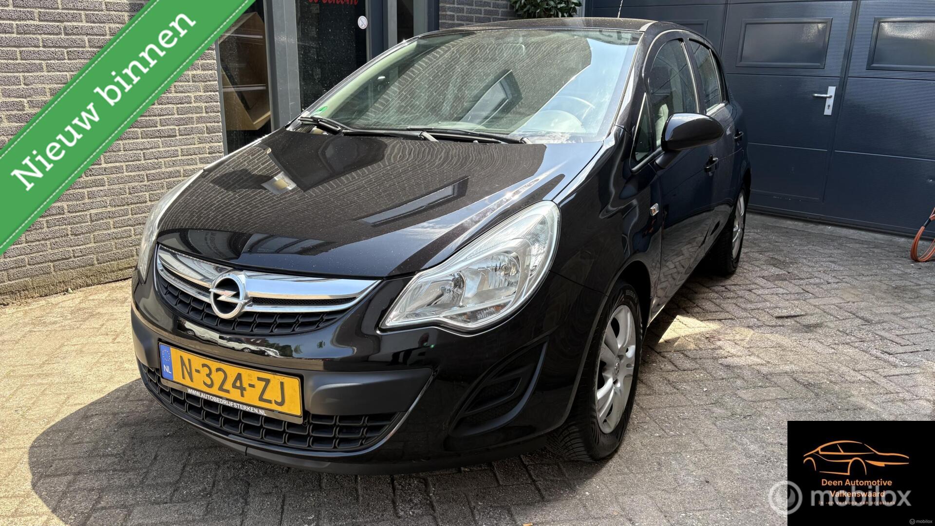 Opel Corsa 1.0-12V Edition Airco 5 drs 2011 - voorkant