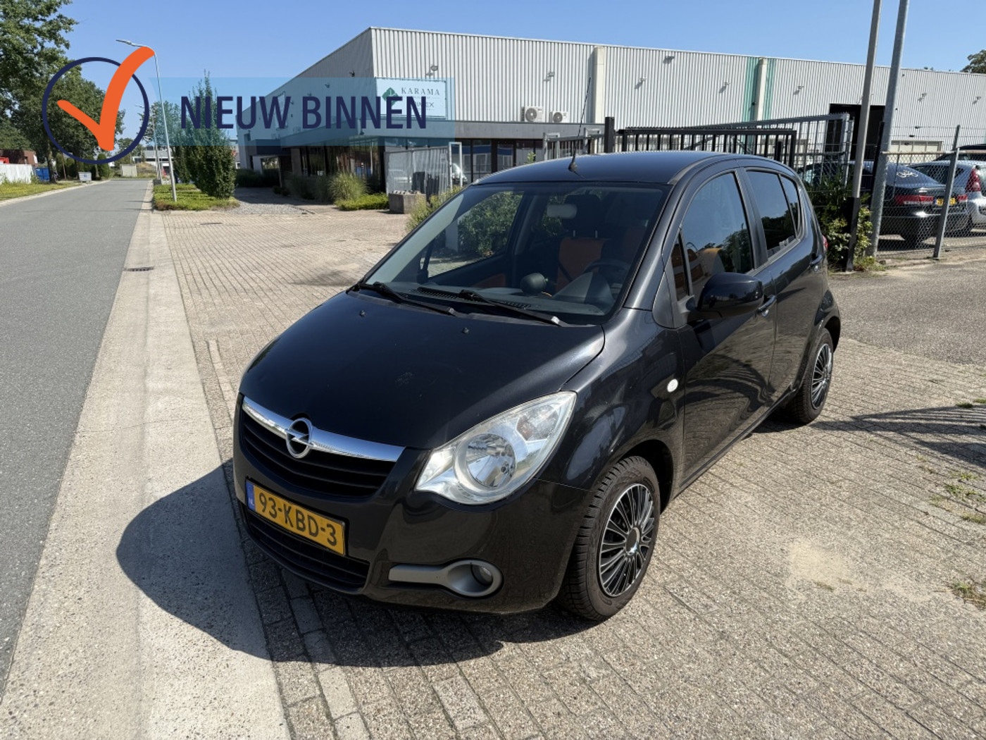 Opel Agila 1.0 Enjoy 2009 - voorkant