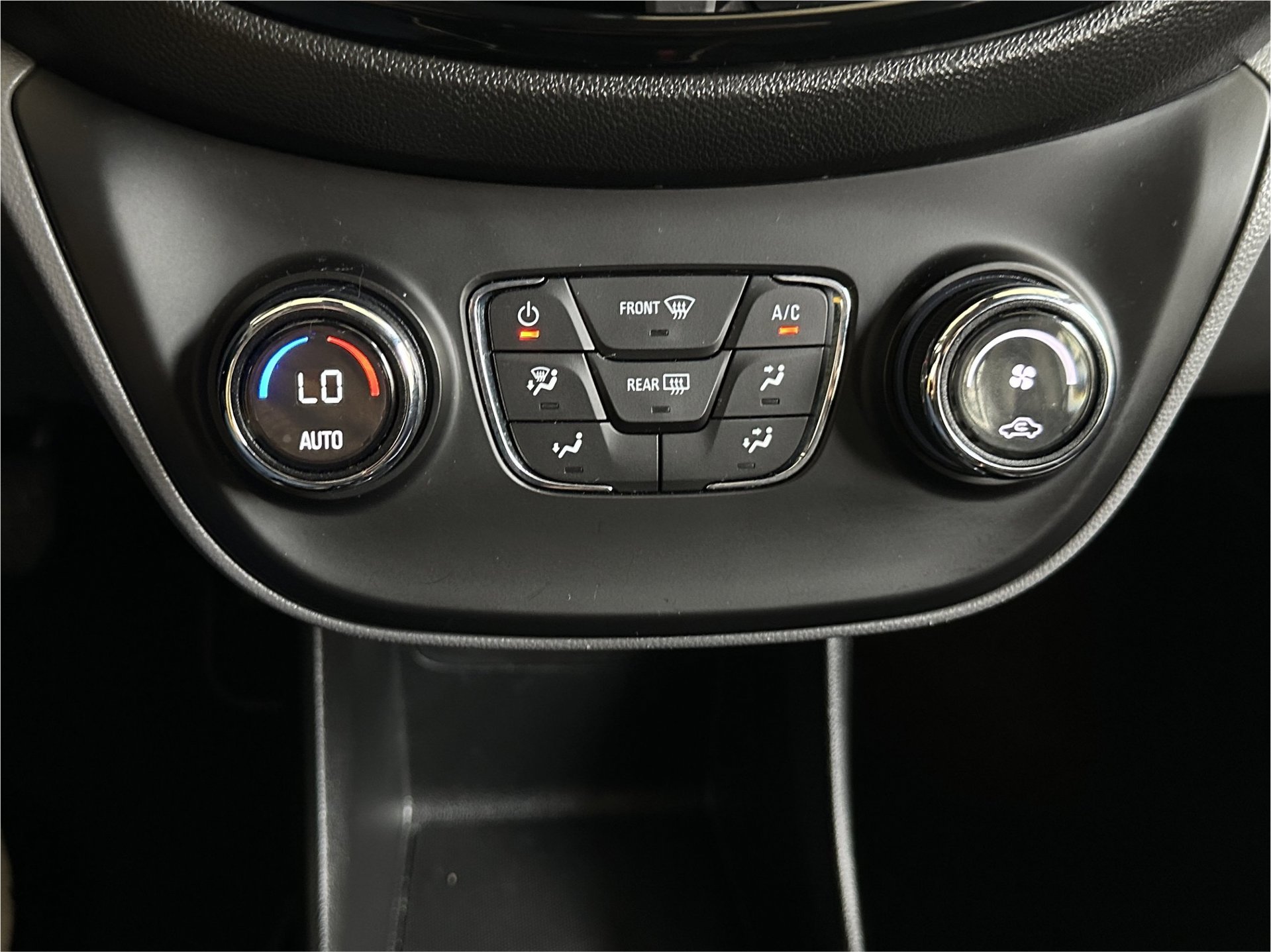 Foto van Opel Karl / Viva