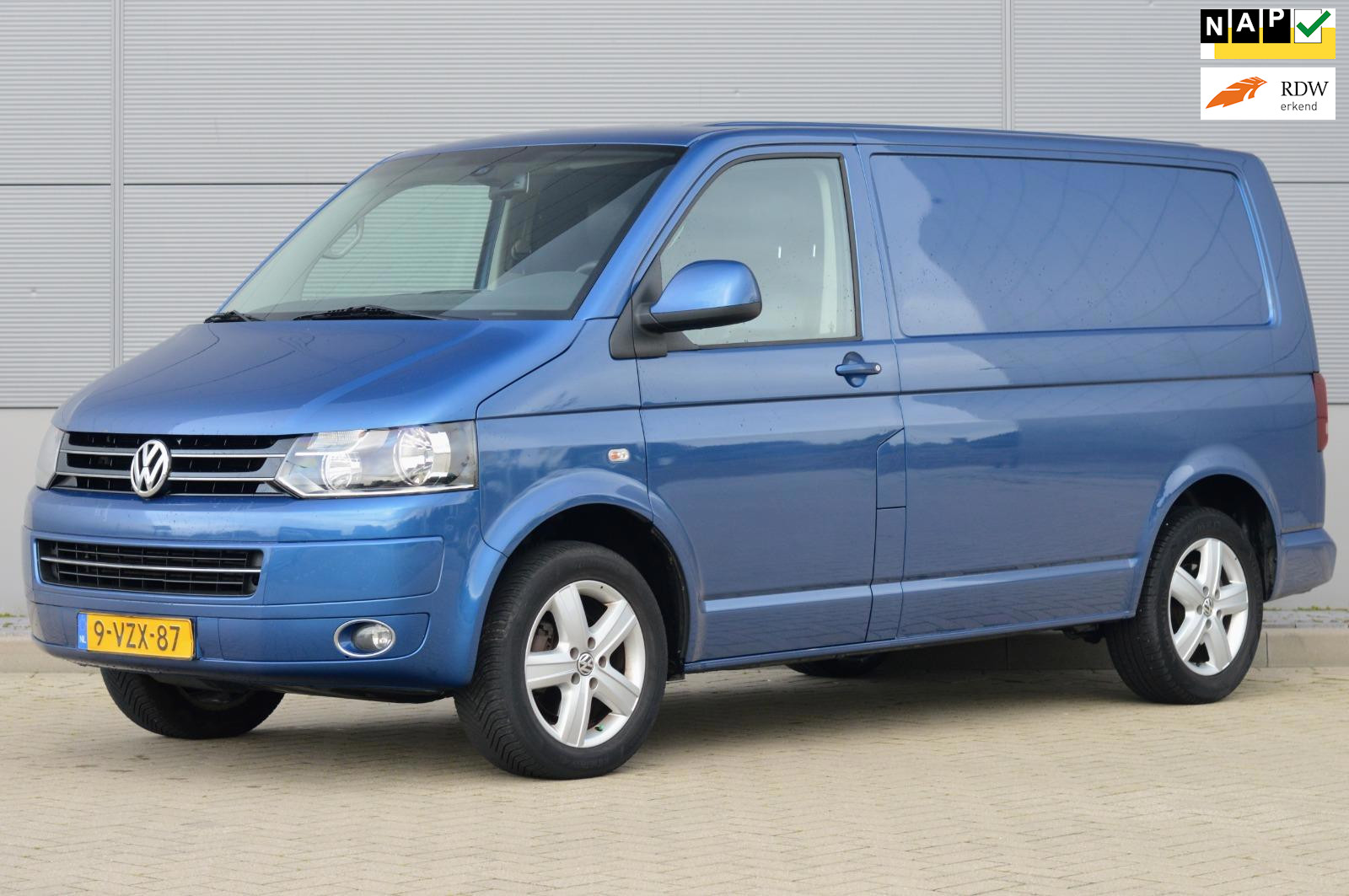 Volkswagen Transporter 2.0 TDI L1H1 65 Edition DSG Aut. 180PK 2012 - voorkant