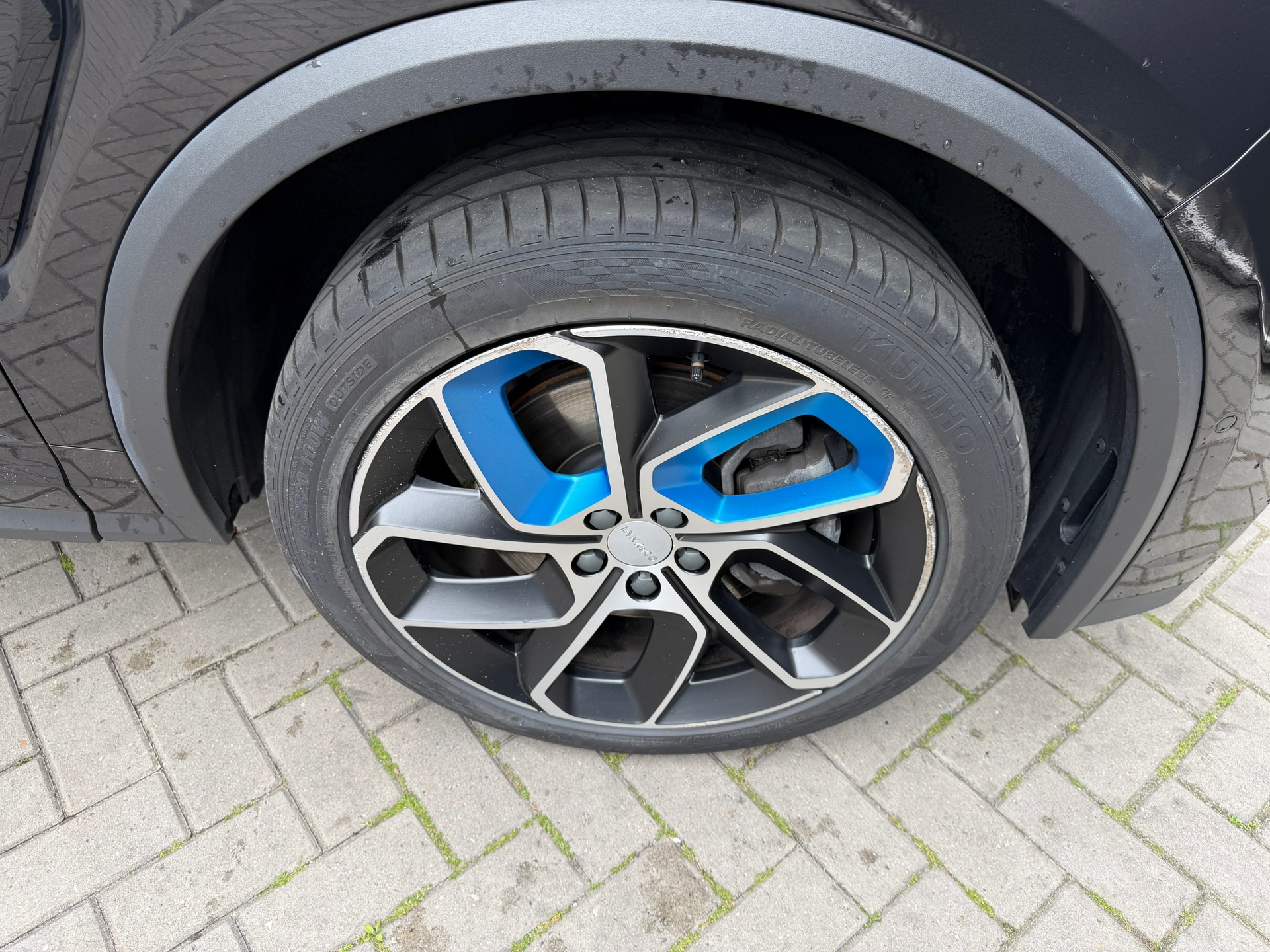 Foto van Lynk&co LYNK & Co 01