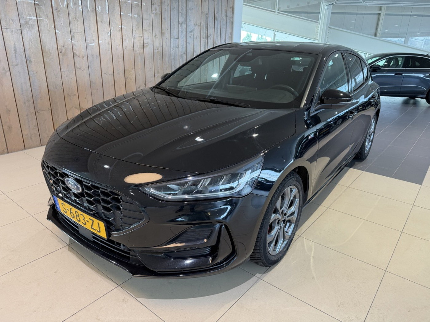 Ford Focus 1.0 EcoBoost Hybrid ST Line X 2023 - voorkant