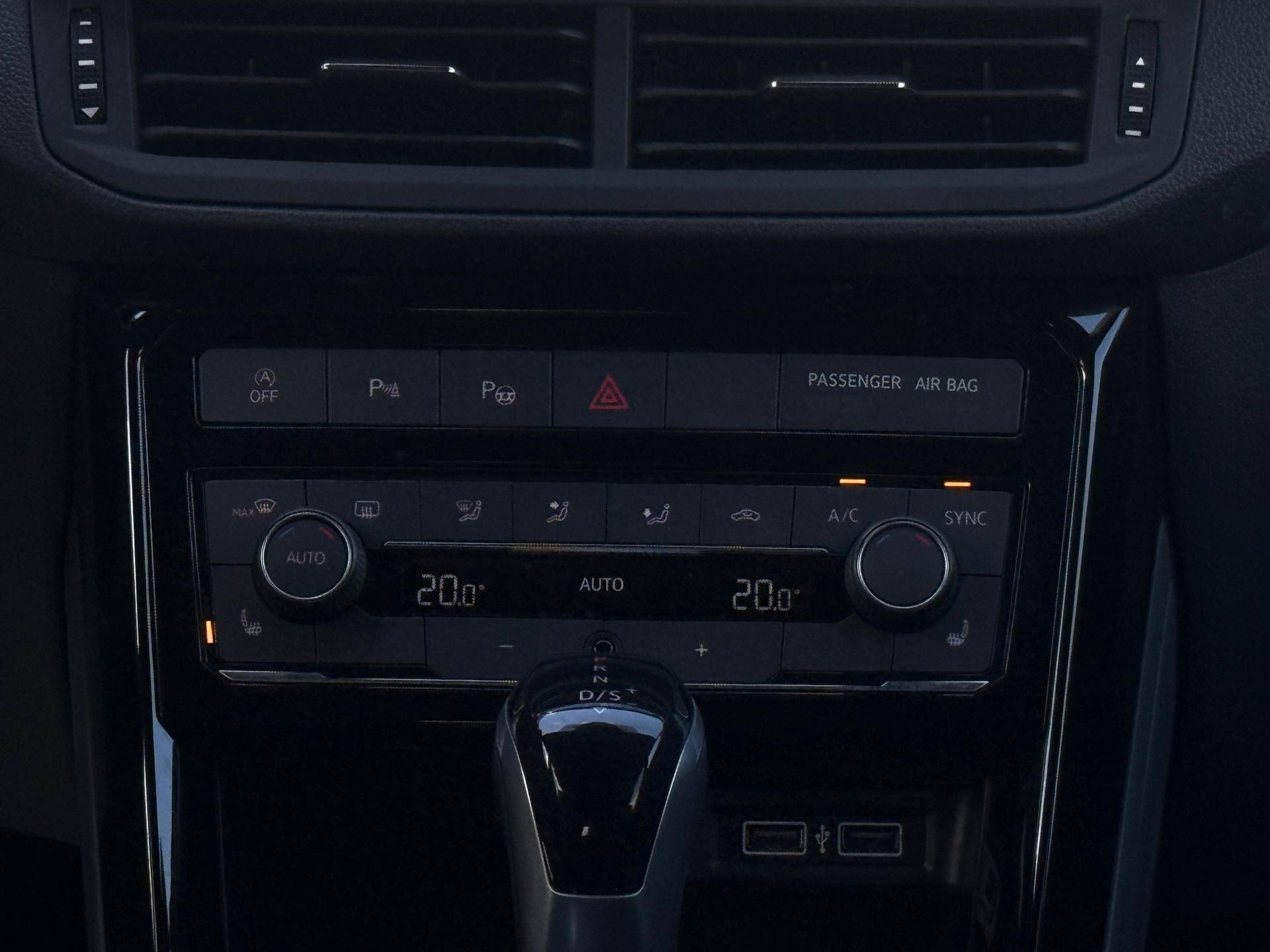 Foto van Volkswagen T-cross