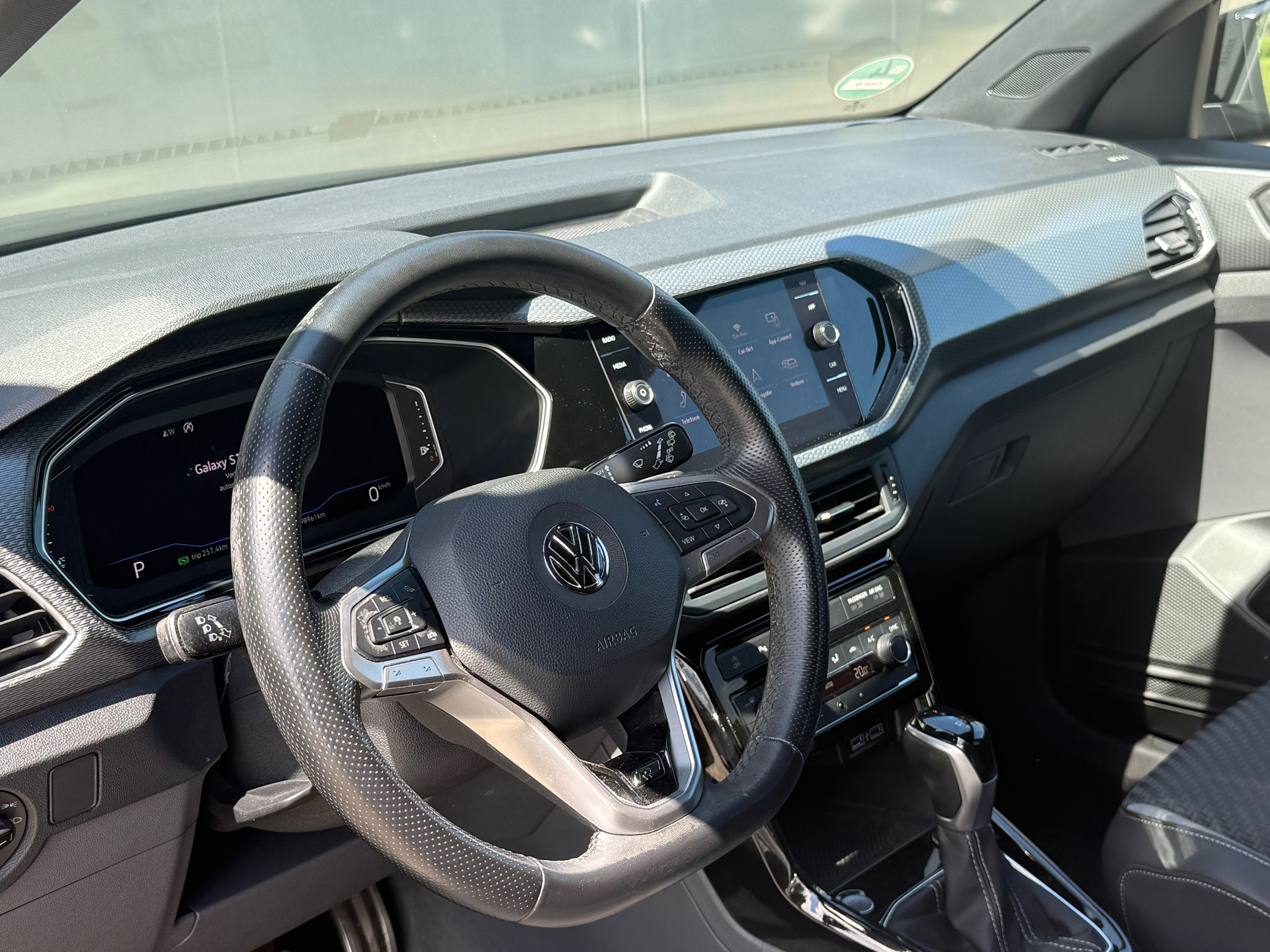 Foto van Volkswagen T-cross