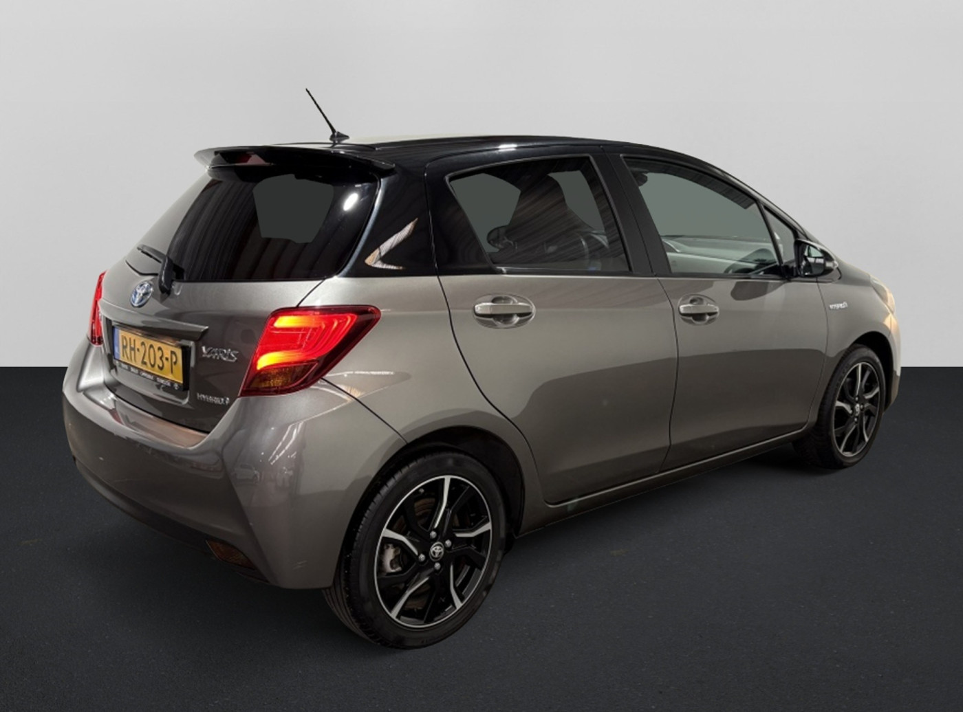 Foto van Toyota Toyota Yaris Hybrid