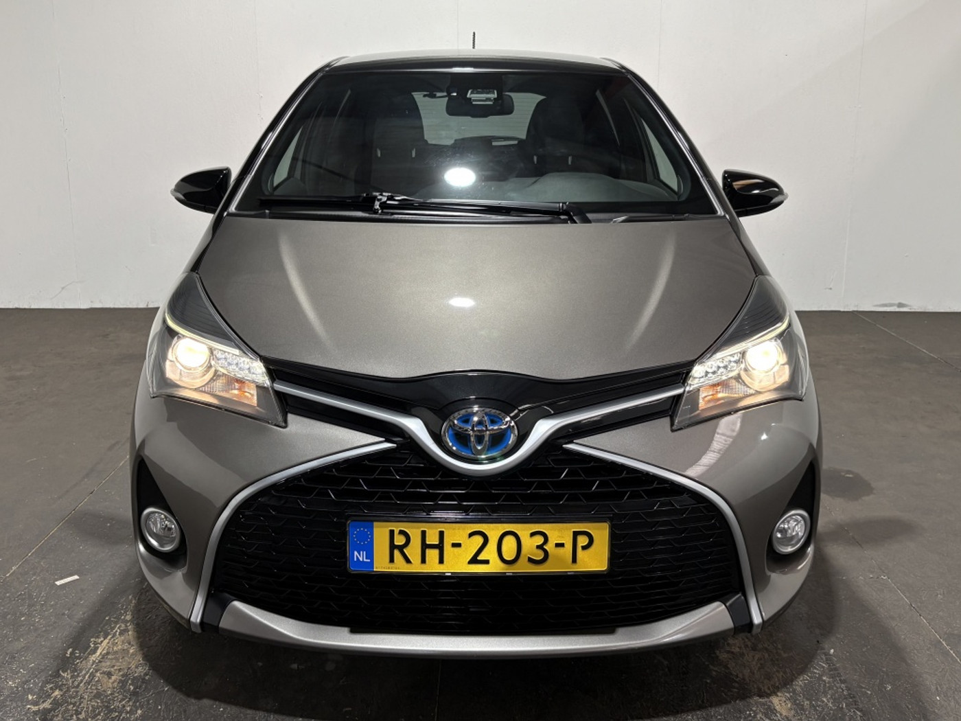 Foto van Toyota Toyota Yaris Hybrid