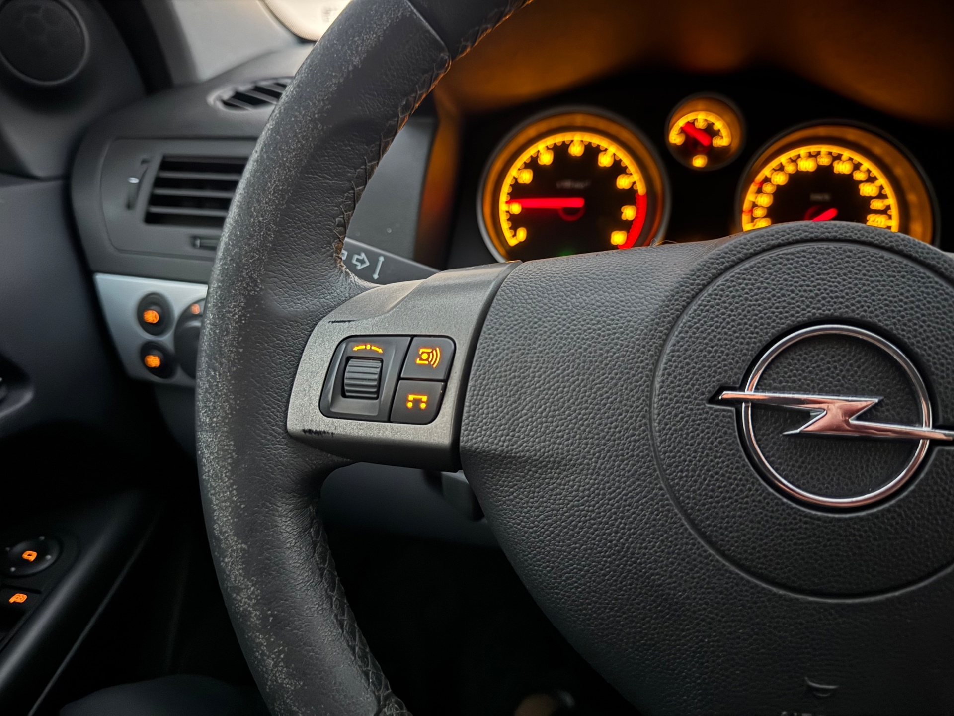 Foto van Opel Astra GTC