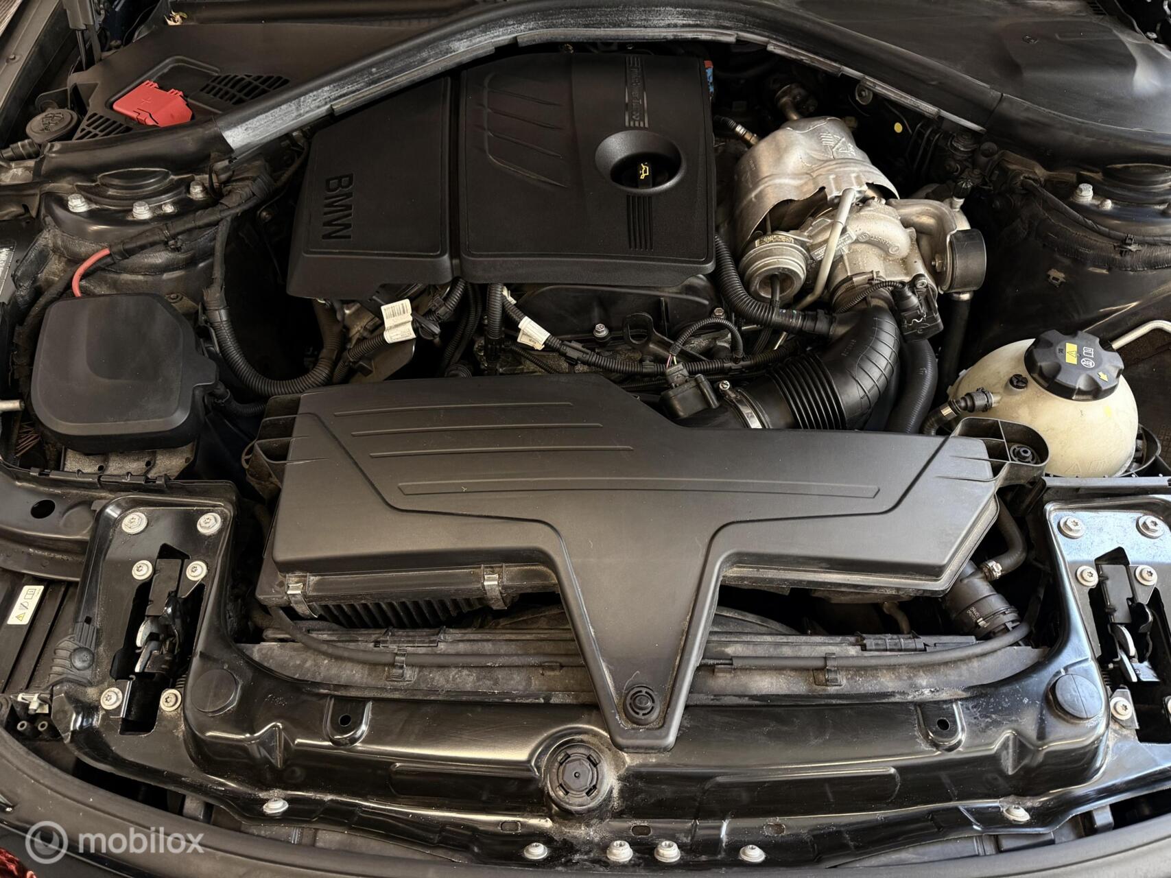 Foto van BMW 320i Ed