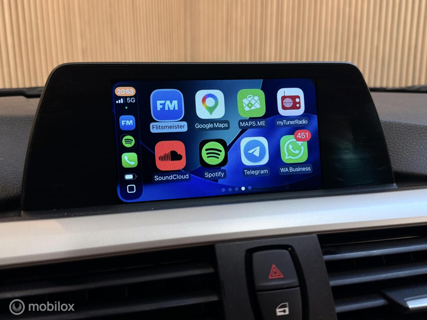Foto van BMW 320i Ed