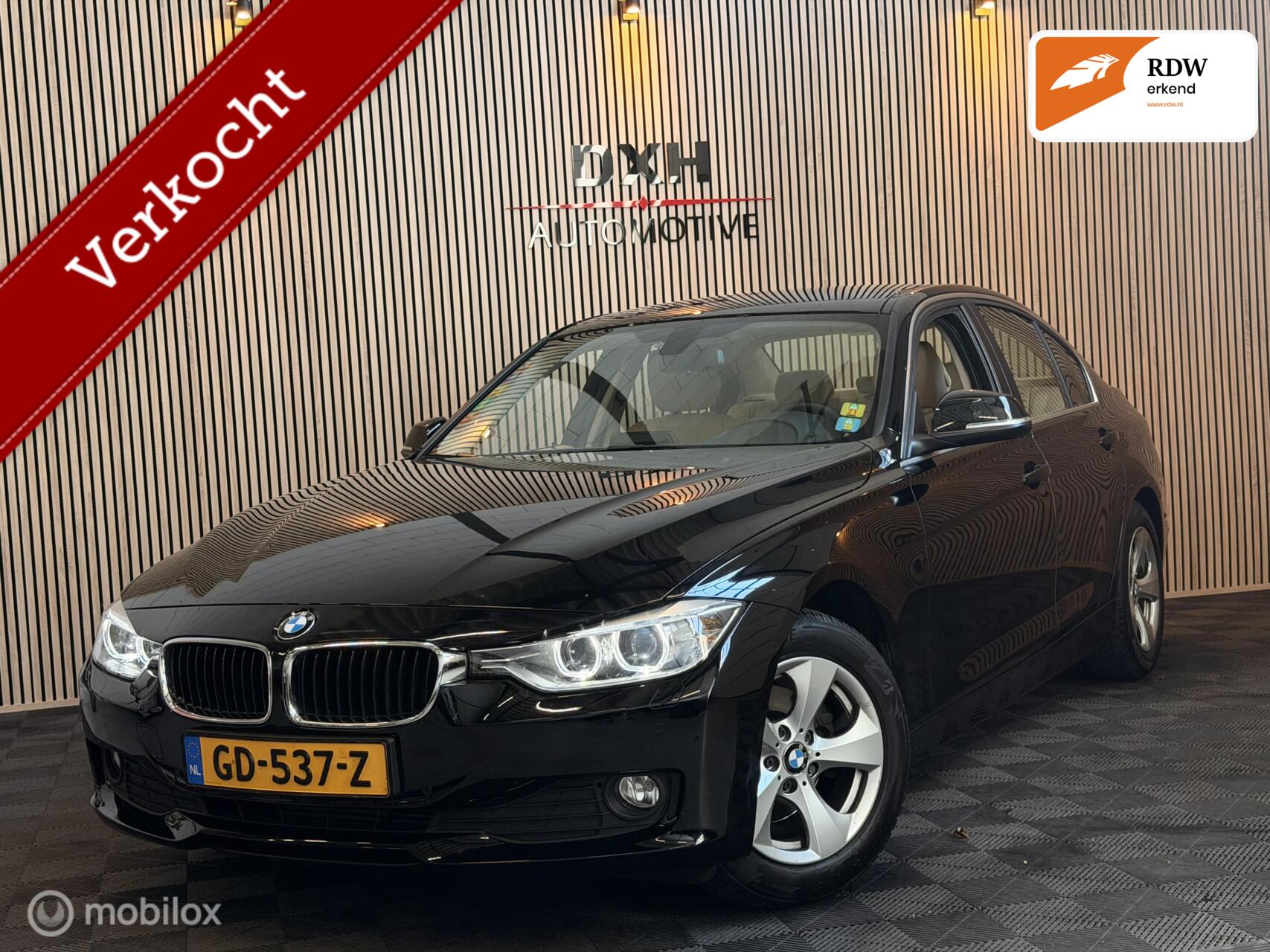 BMW 320i Ed 320i Executive OrgNL 1eEIGNR! XENON CARPLAY LEER 2015 - voorkant