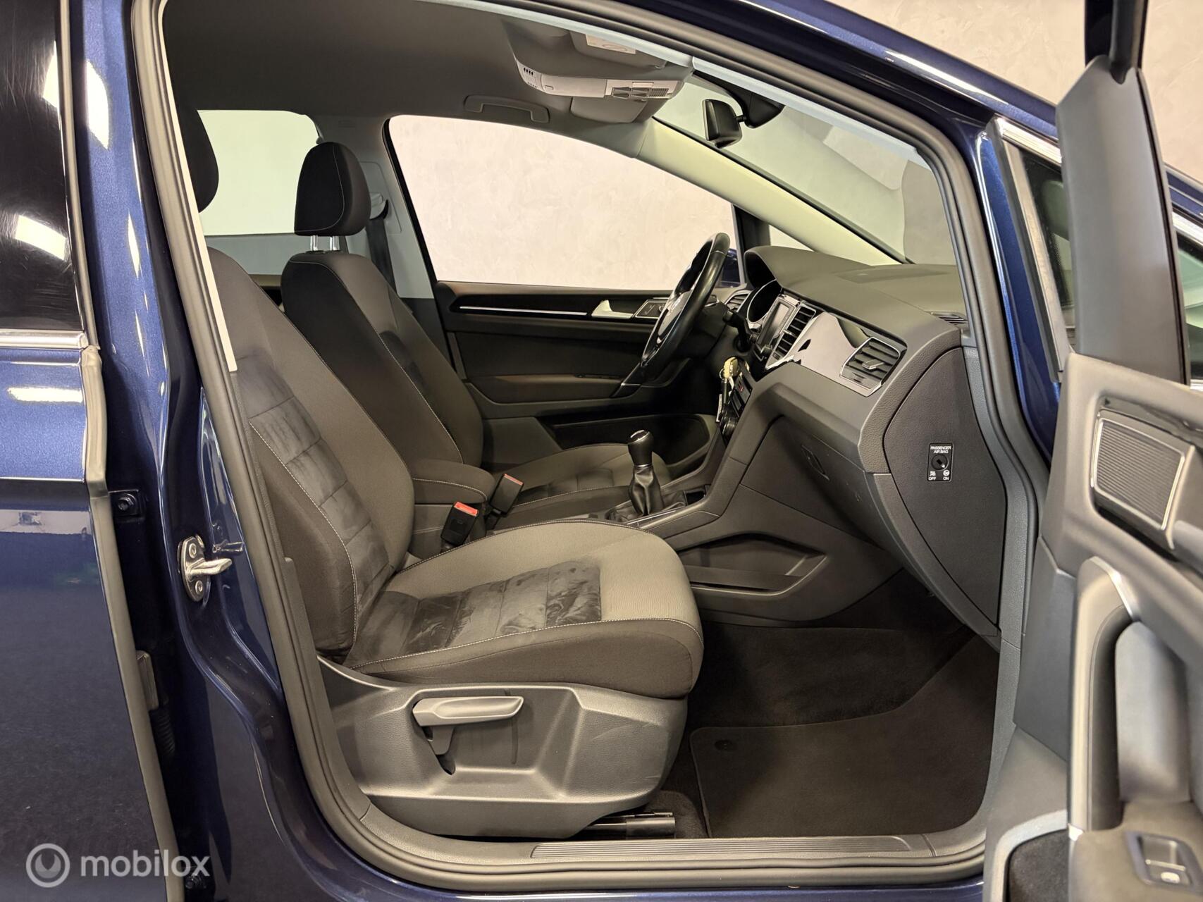 Foto van Volkswagen Golf Sportsvan