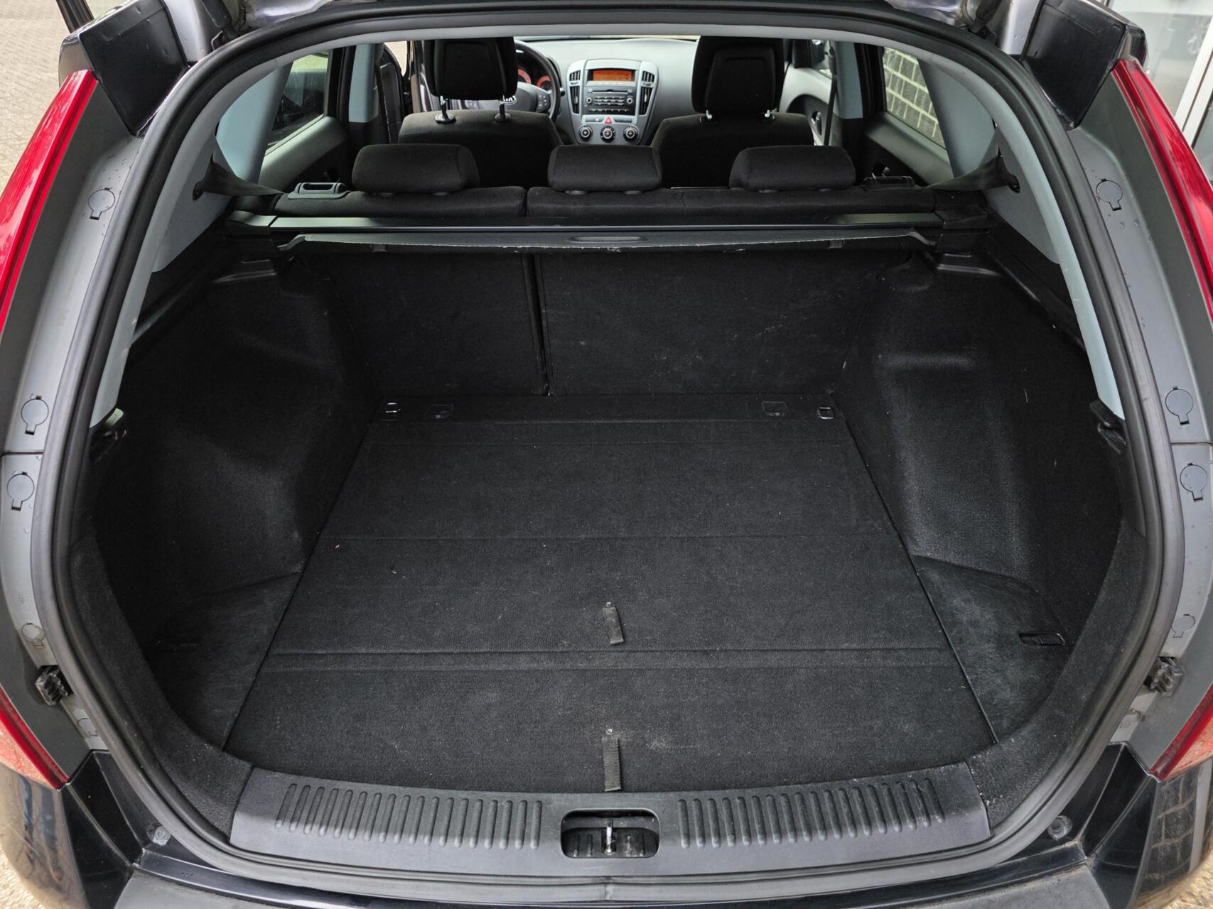 Foto van Kia Cee D