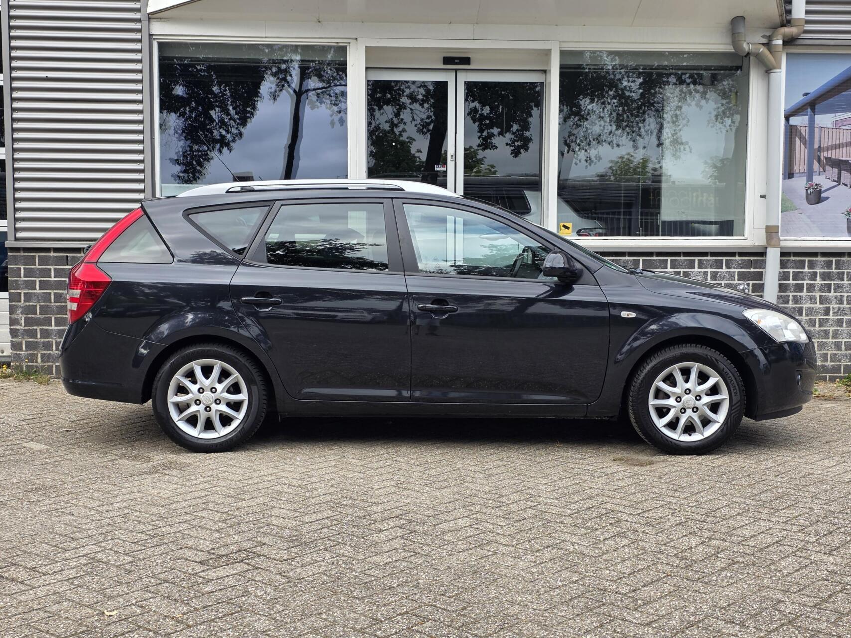 Foto van Kia Cee D