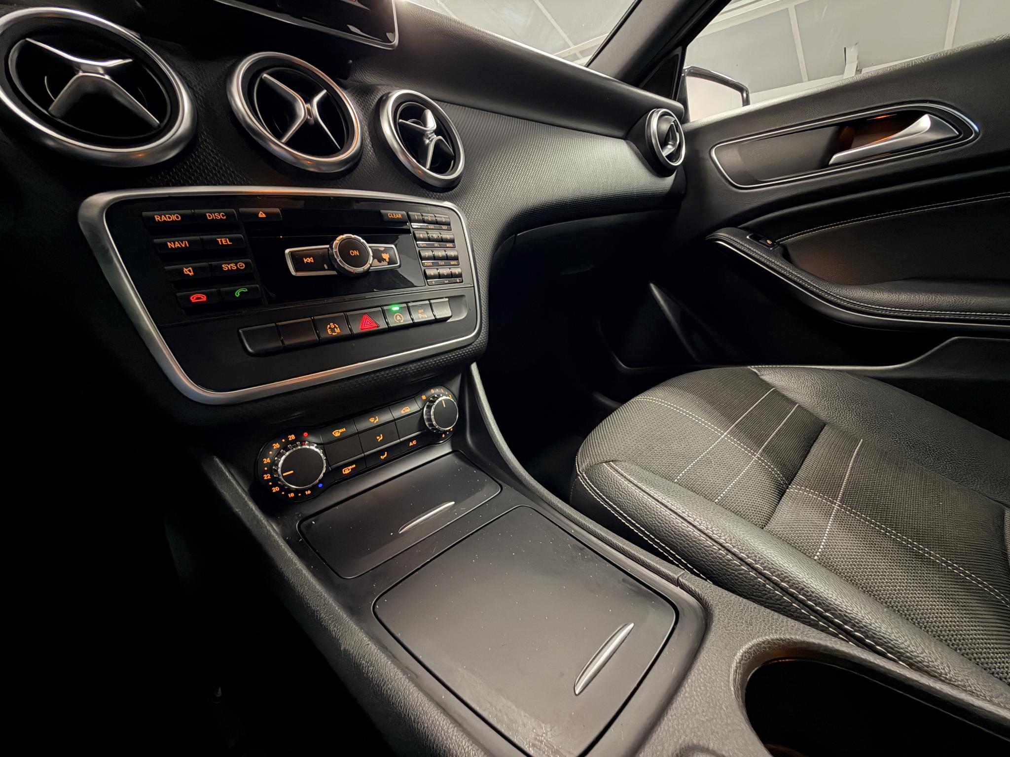 Foto van Mercedes-Benz A 180