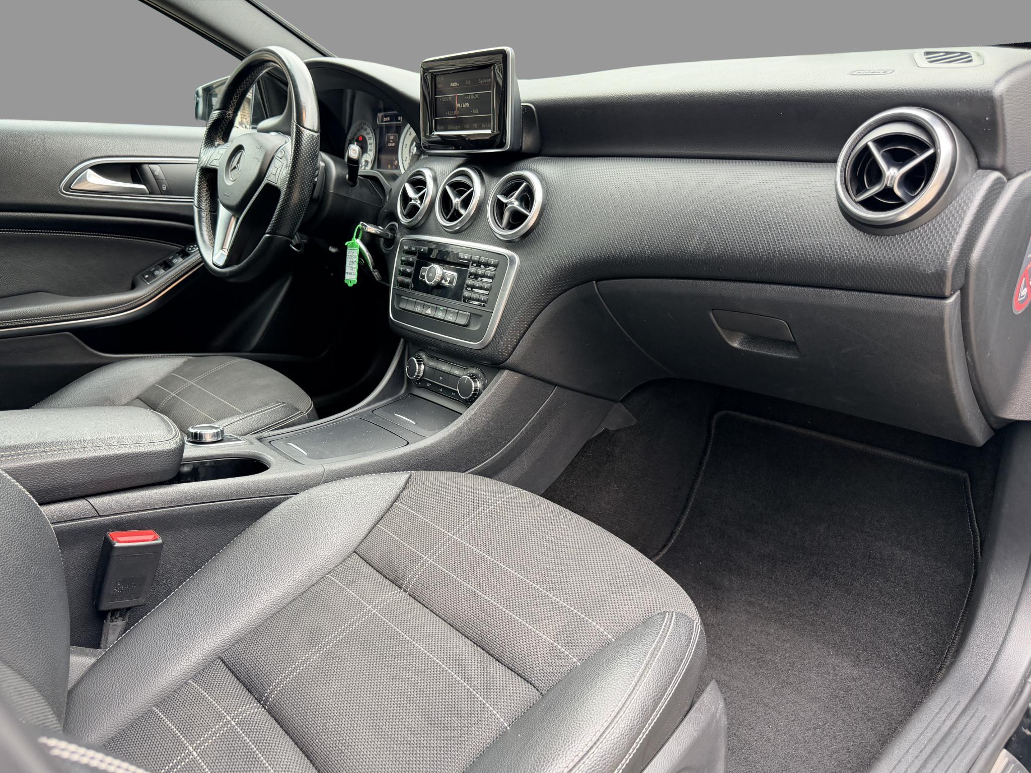 Foto van Mercedes-Benz A 180