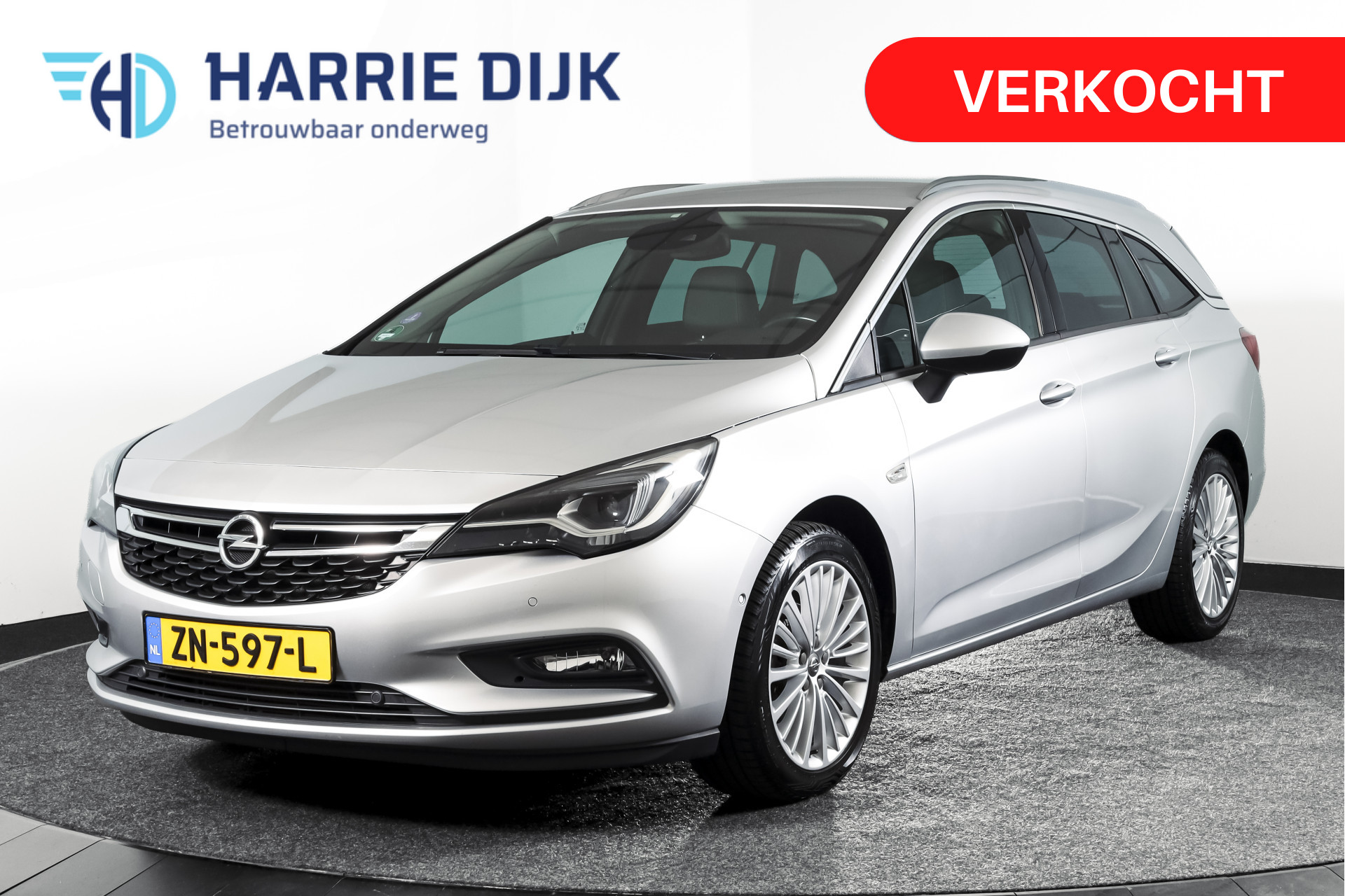 Opel Astra Sports Tourer 1.4 Turbo Innovation 2019 - voorkant