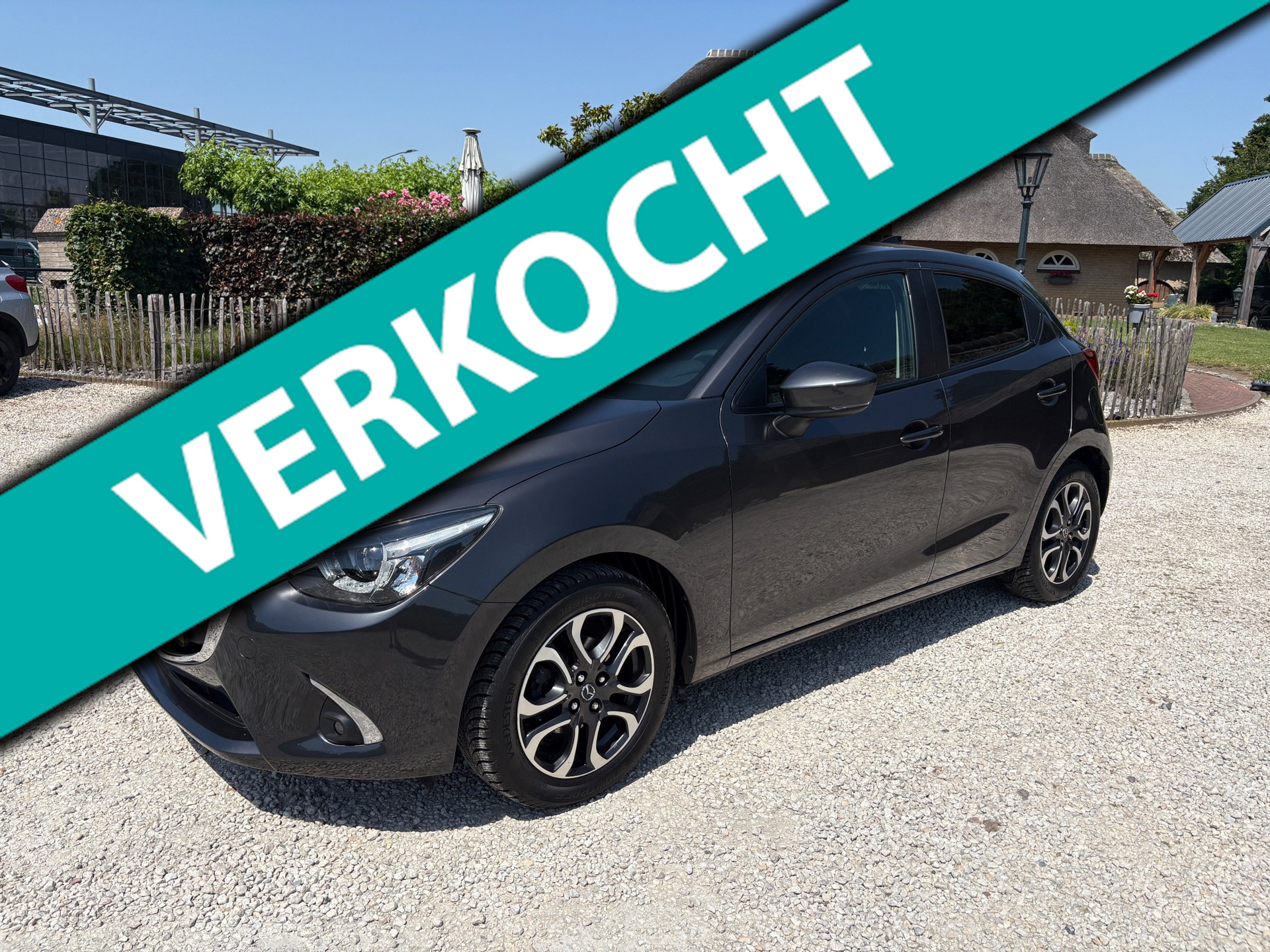 Mazda Mazda2 1.5 Skyactiv-G Automaat Stoelverw. Navi, LED 2019 - voorkant