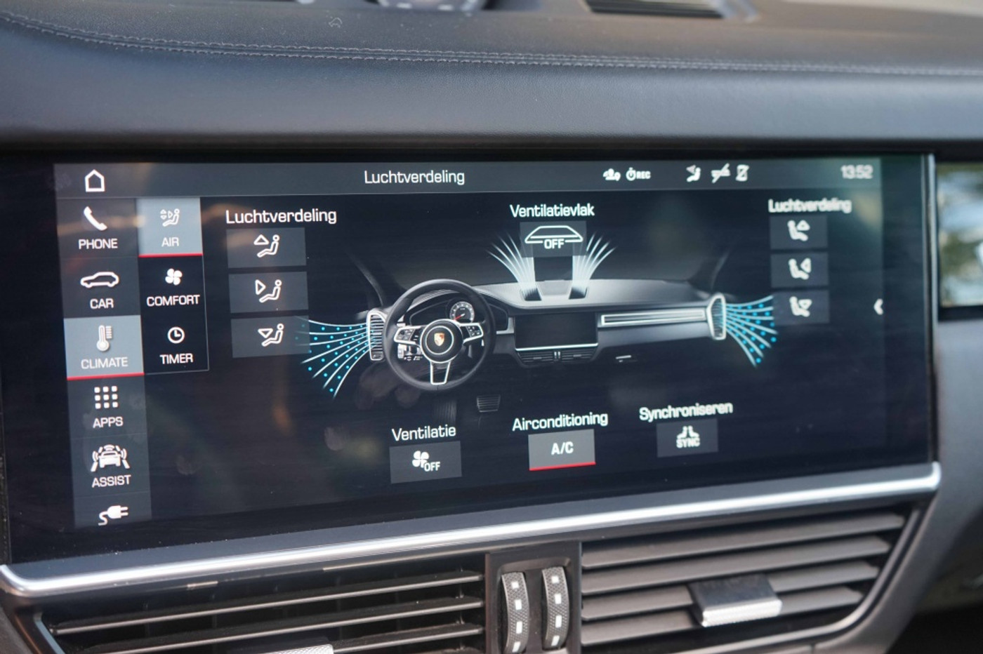 Foto van Porsche Cayenne E-hybrid