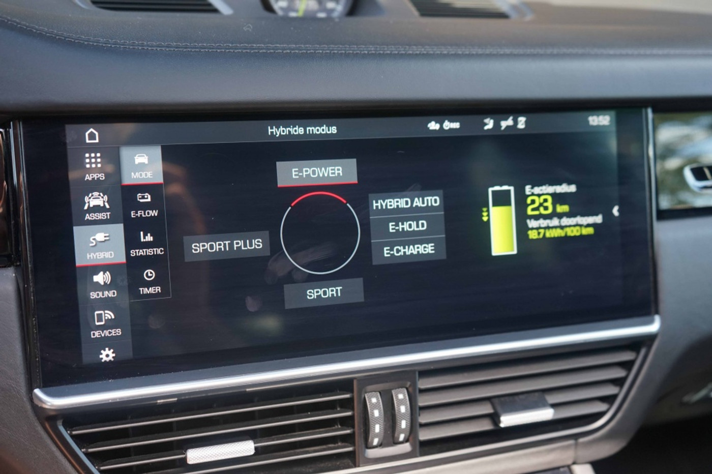 Foto van Porsche Cayenne E-hybrid