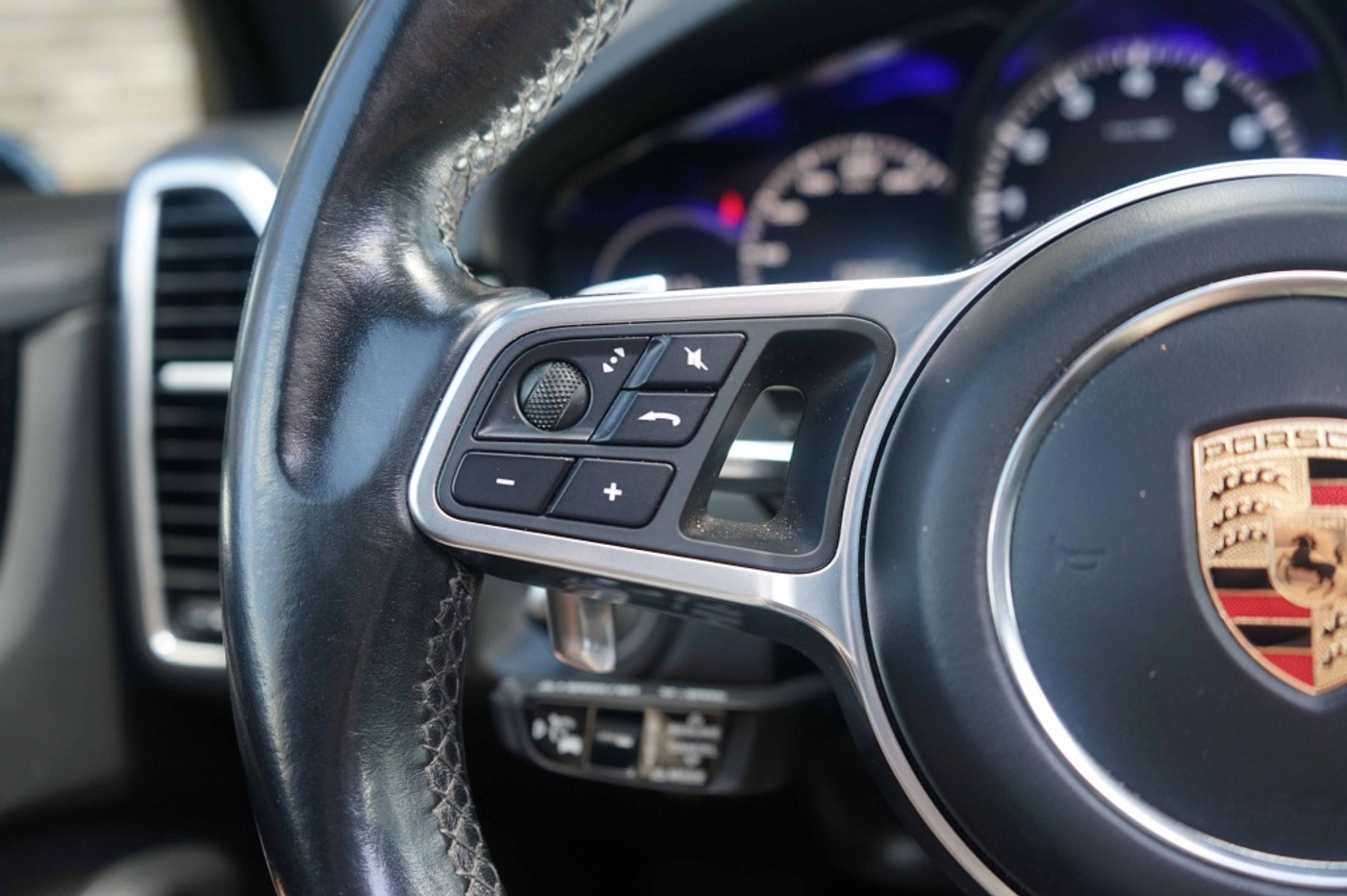 Foto van Porsche Cayenne E-hybrid