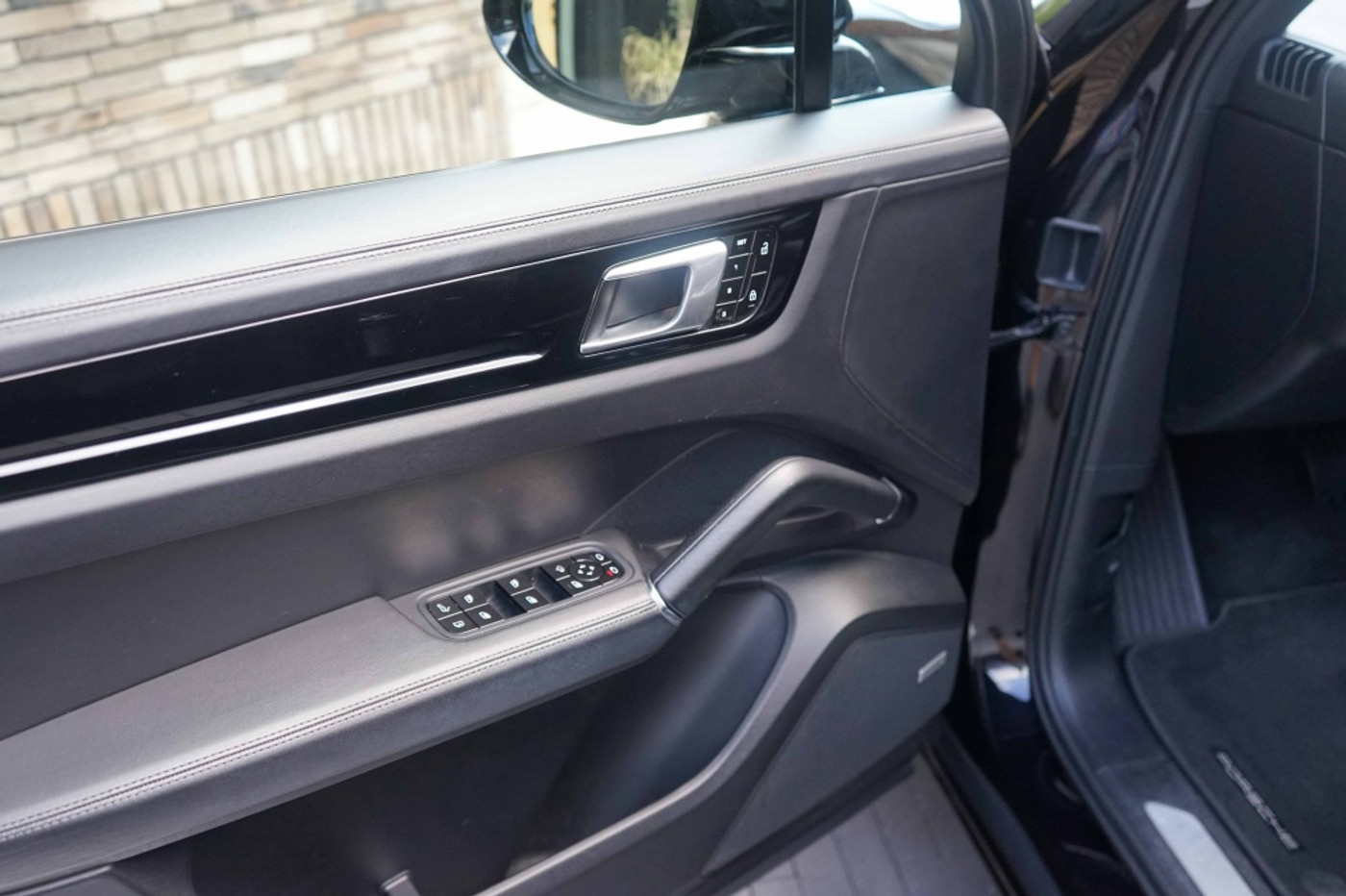 Foto van Porsche Cayenne E-hybrid
