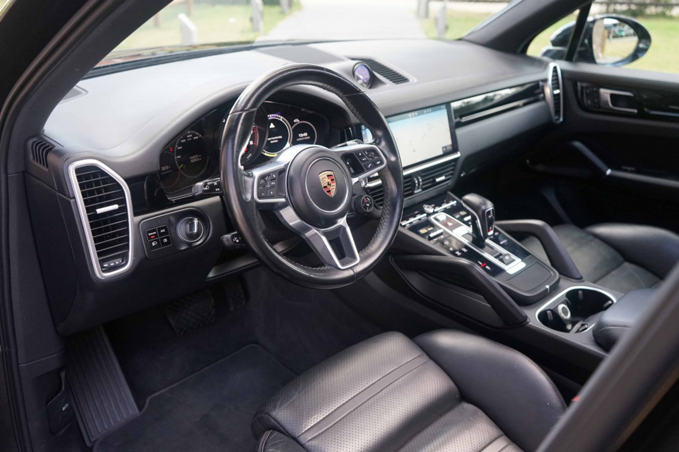Foto van Porsche Cayenne E-hybrid