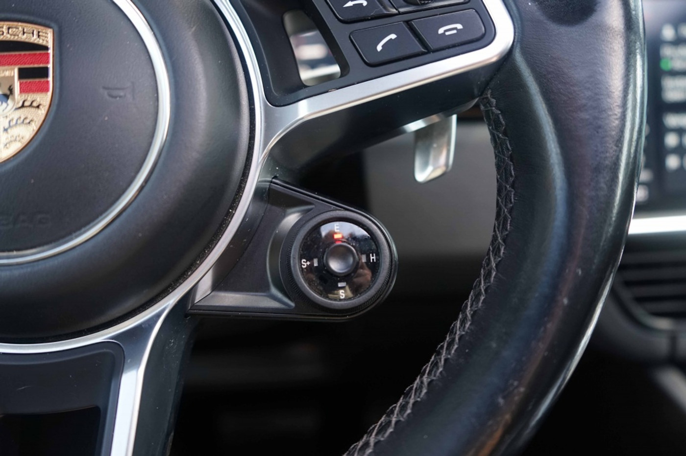 Foto van Porsche Cayenne E-hybrid