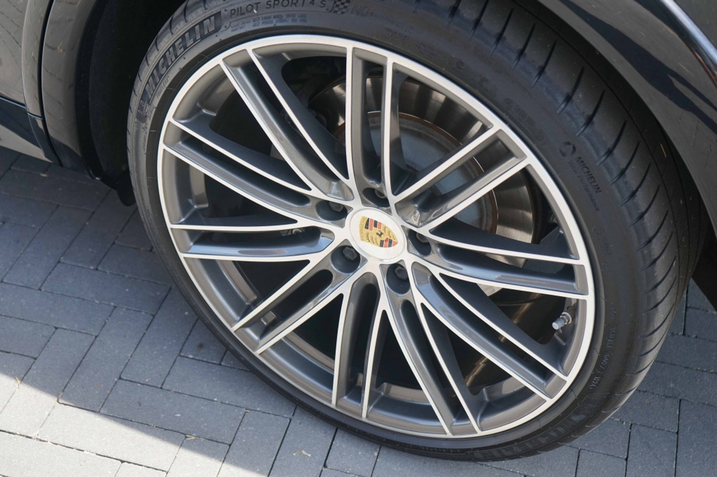 Foto van Porsche Cayenne E-hybrid