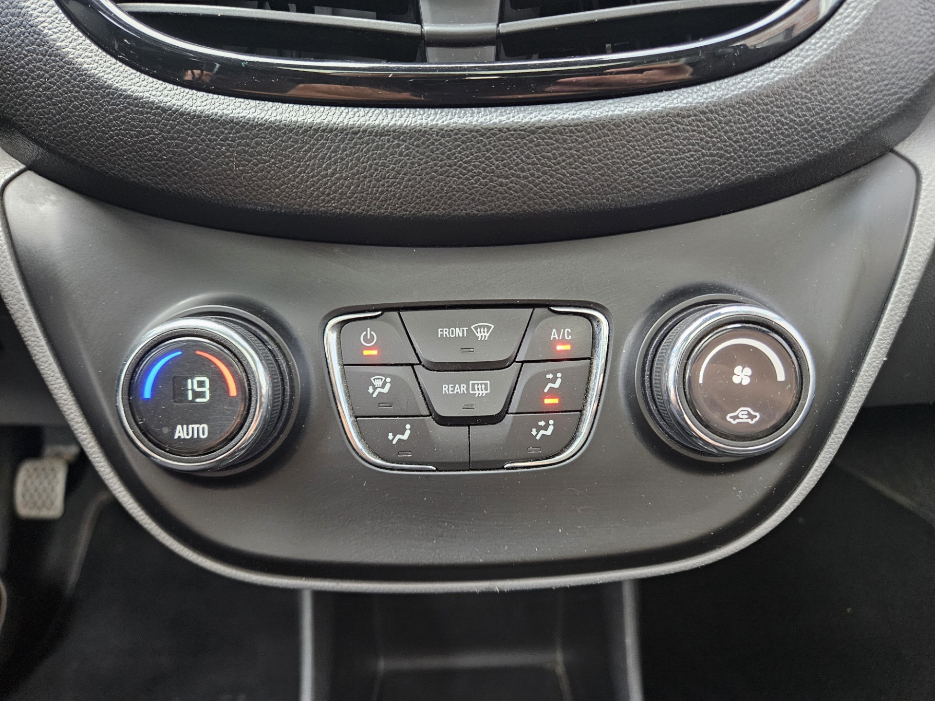 Foto van Opel Karl / Viva
