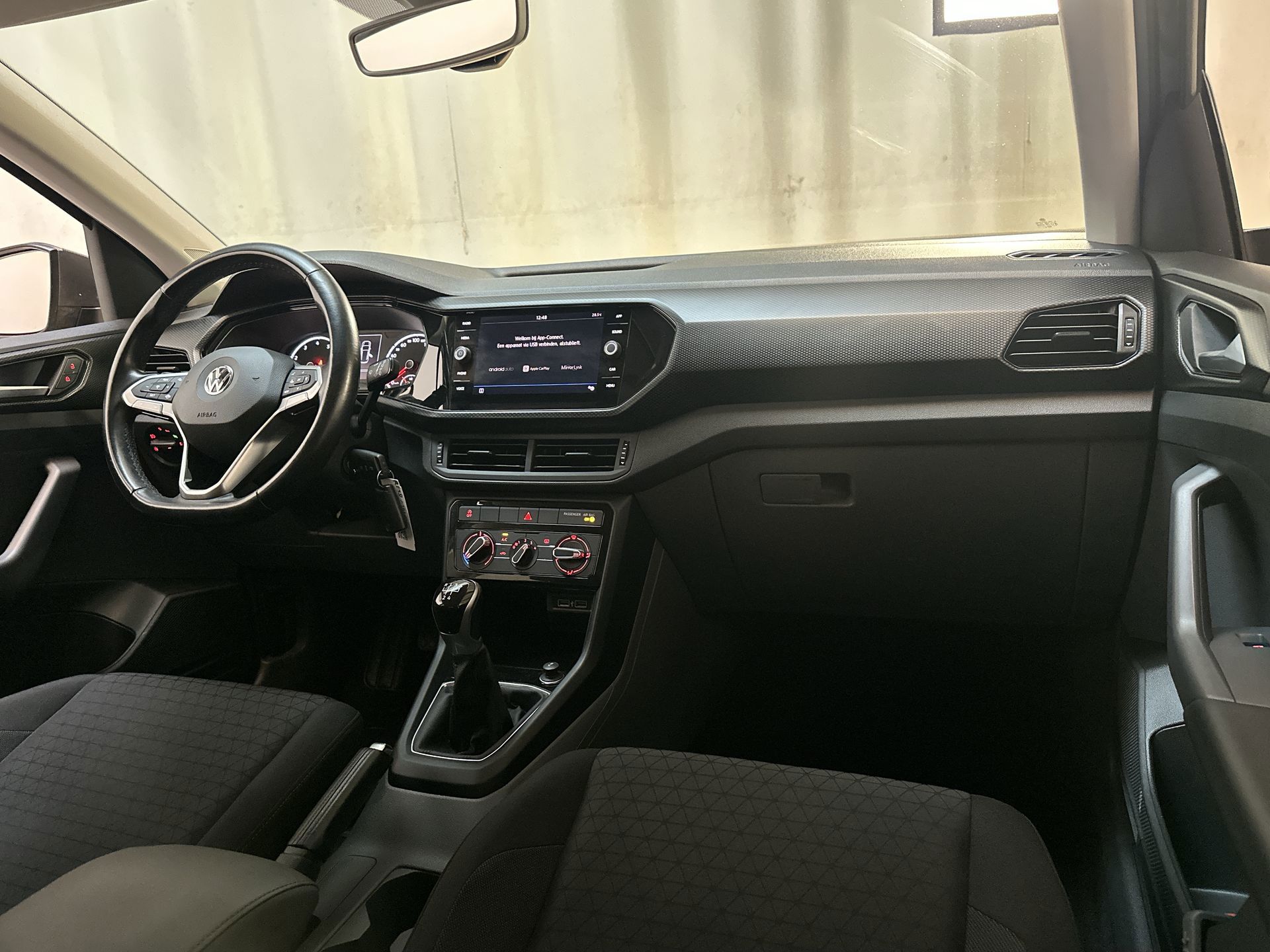 Foto van Volkswagen T-cross