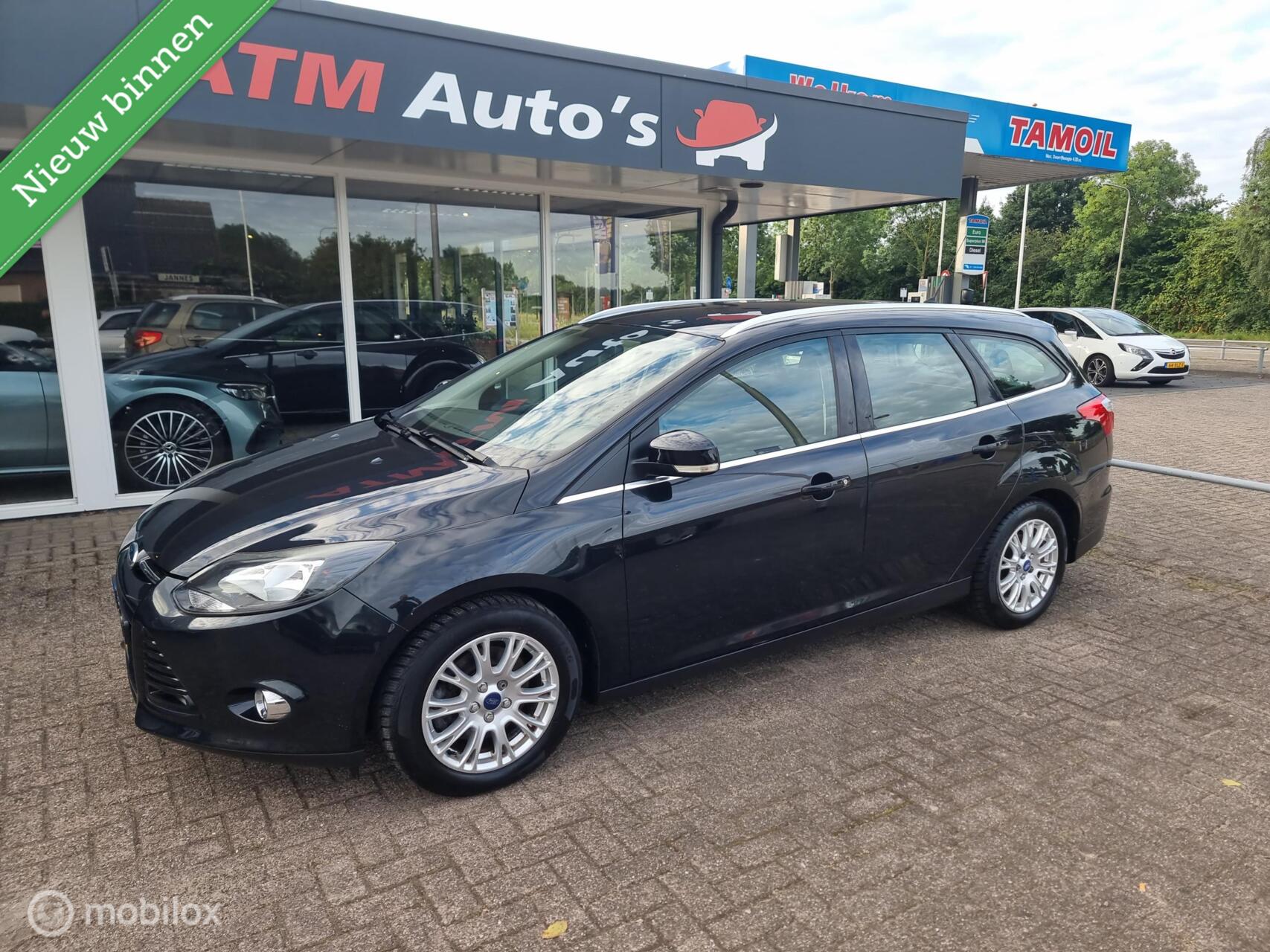 Ford Focus 1.6 Titanium Export Clima Cruise LMV 2011 - voorkant