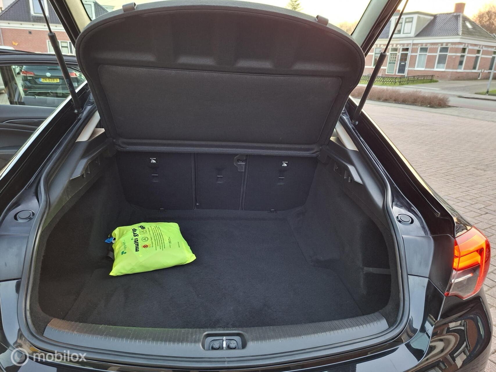 Foto van Opel Insignia Grand Sport