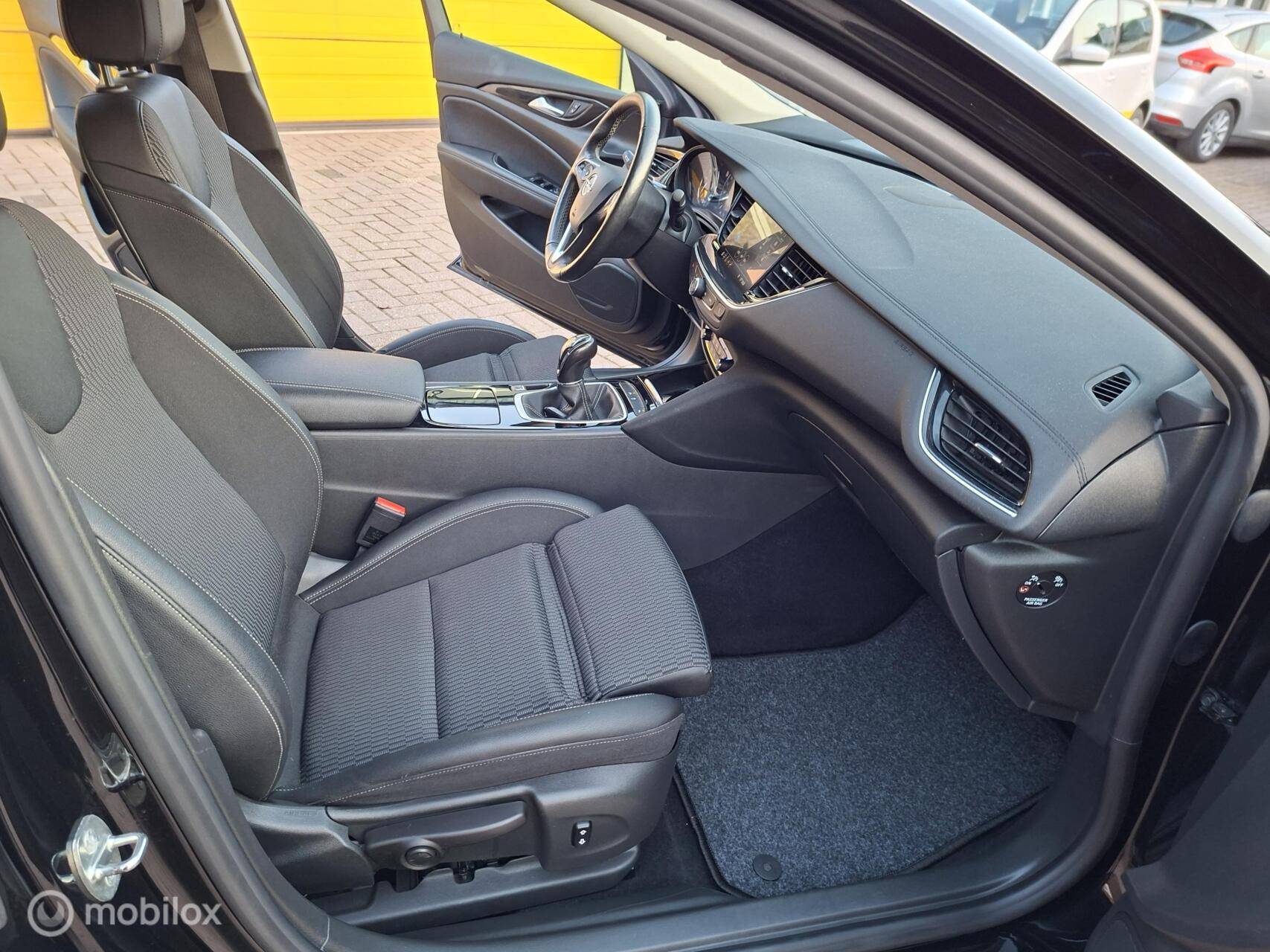 Foto van Opel Insignia Grand Sport