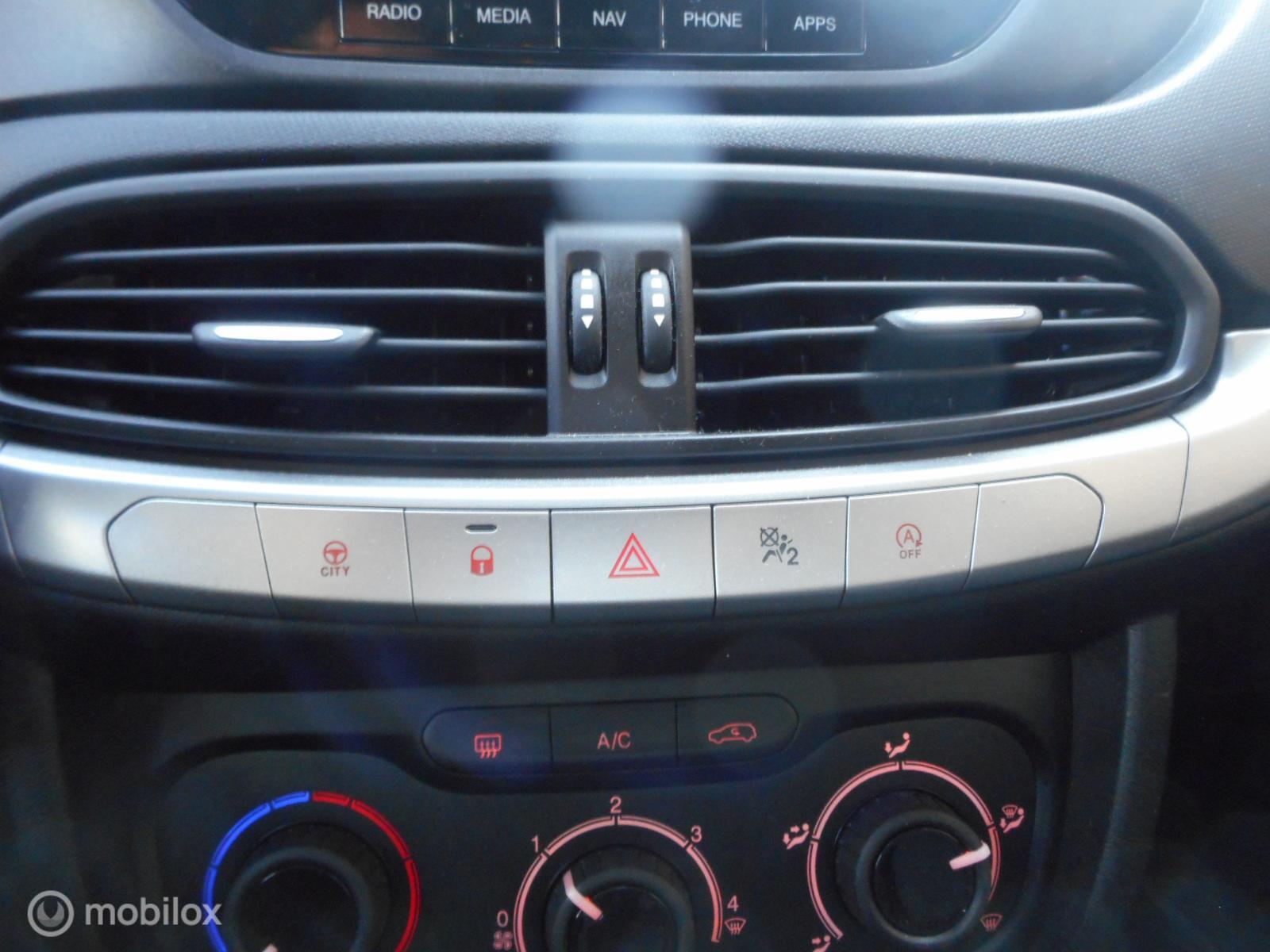 Foto van Fiat Fiat Tipo