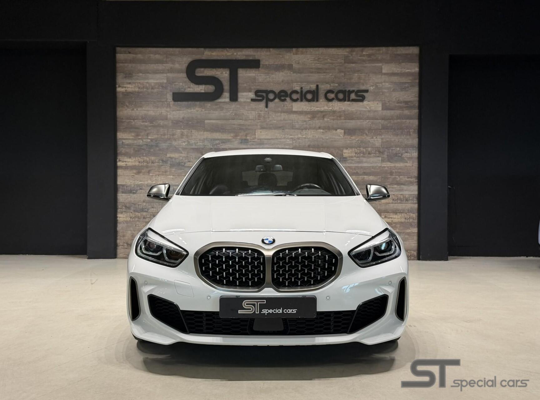 Foto van BMW M135i xDrive