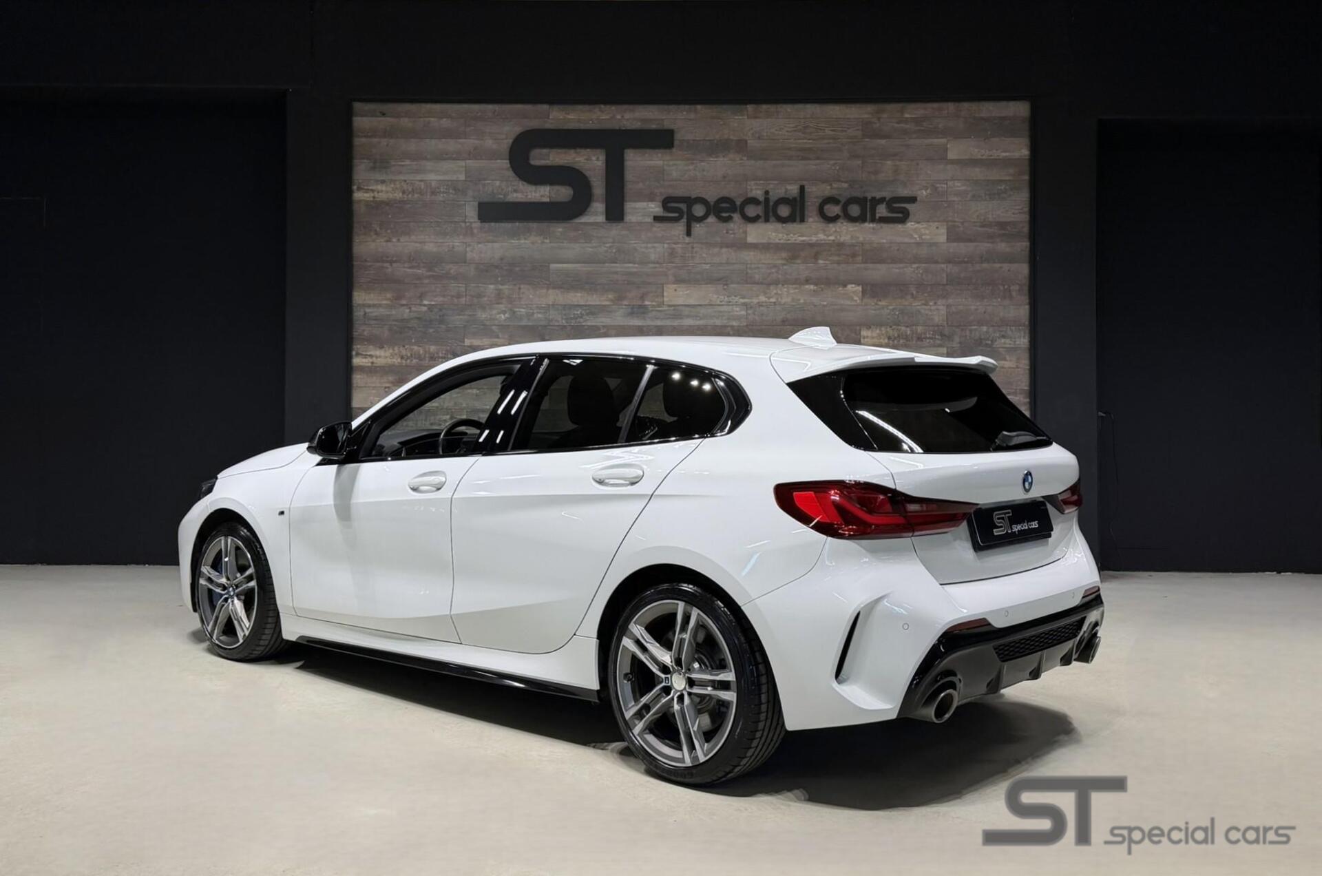 Foto van BMW M135i xDrive