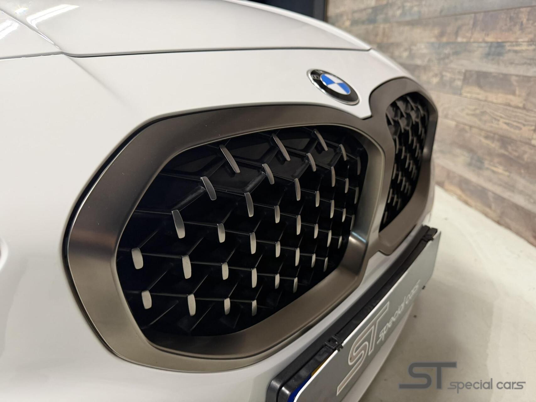 Foto van BMW M135i xDrive