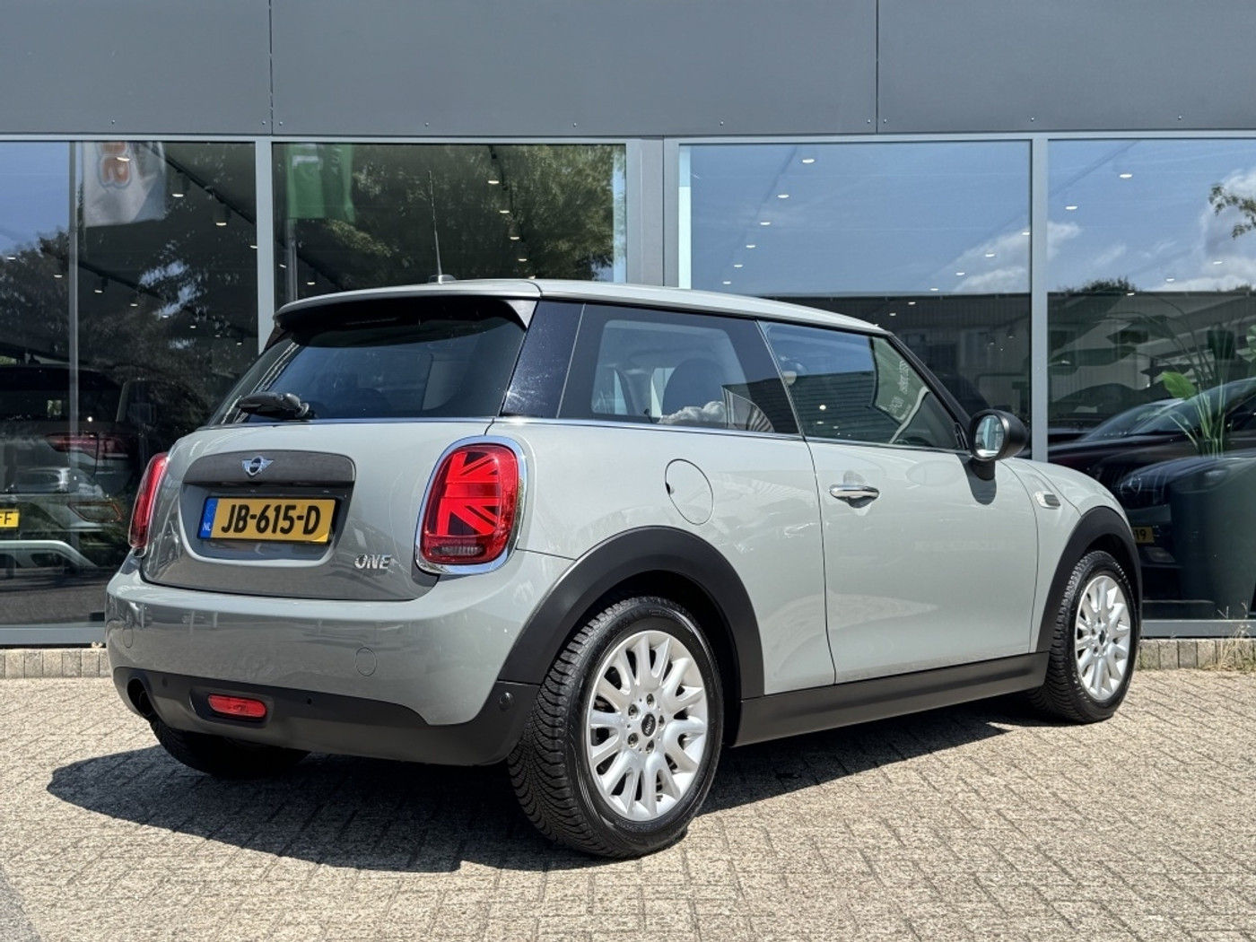 Foto van Mini One