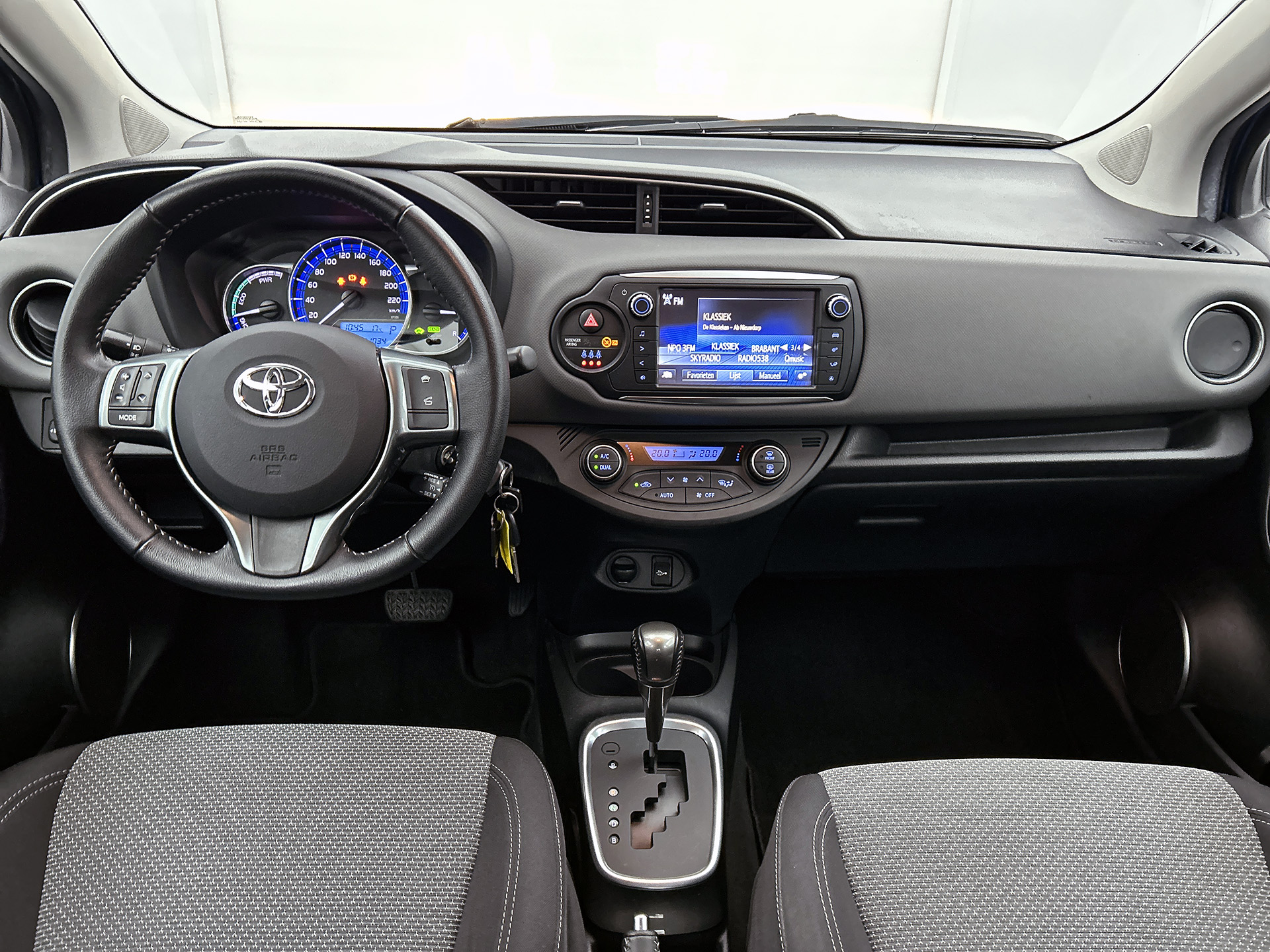 Foto van Toyota Toyota Yaris Hybrid