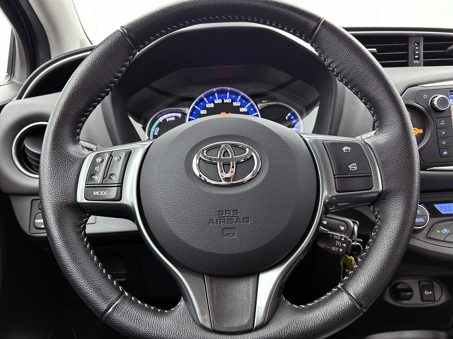 Foto van Toyota Toyota Yaris Hybrid