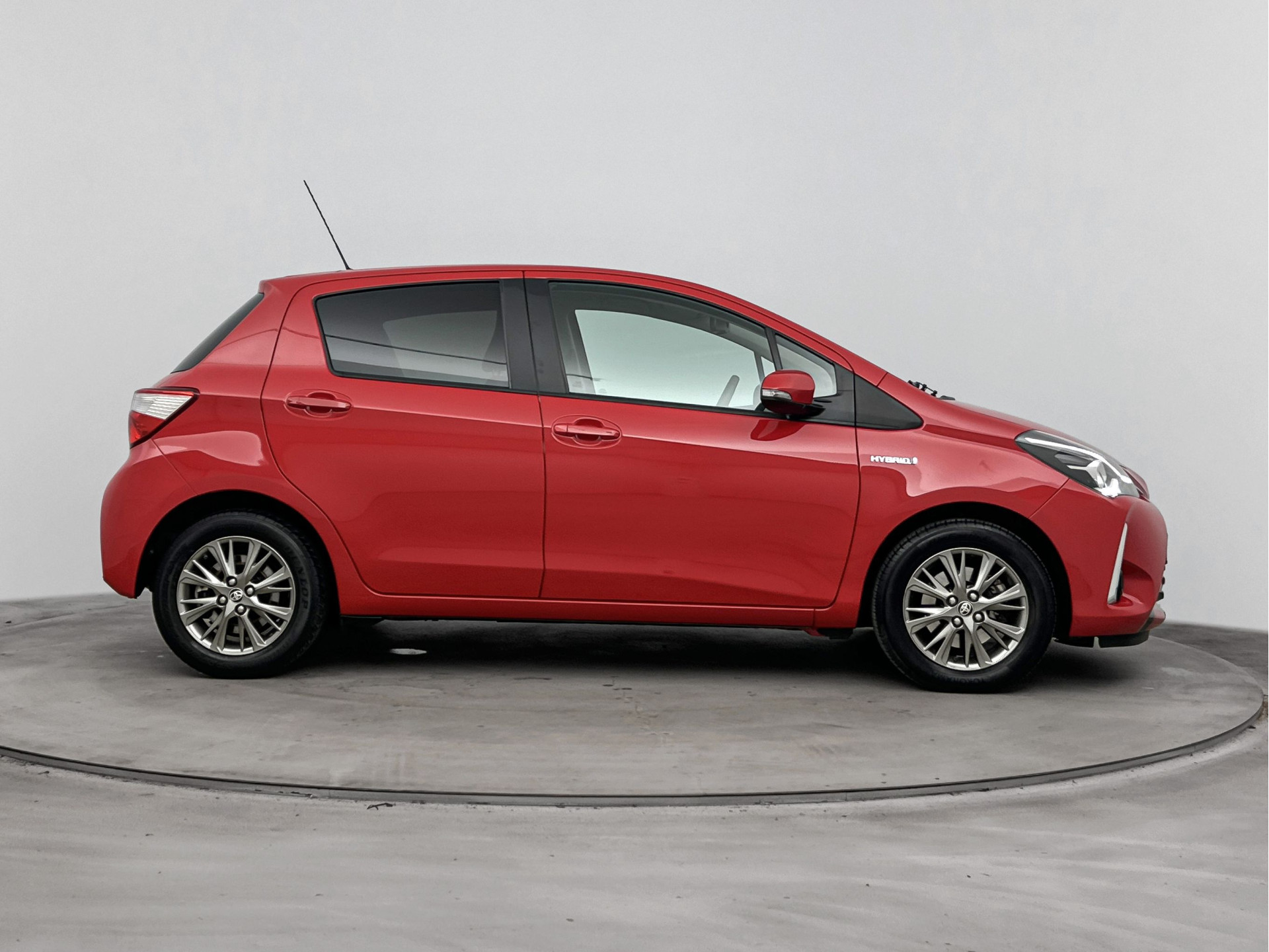 Foto van Toyota Toyota Yaris Hybrid