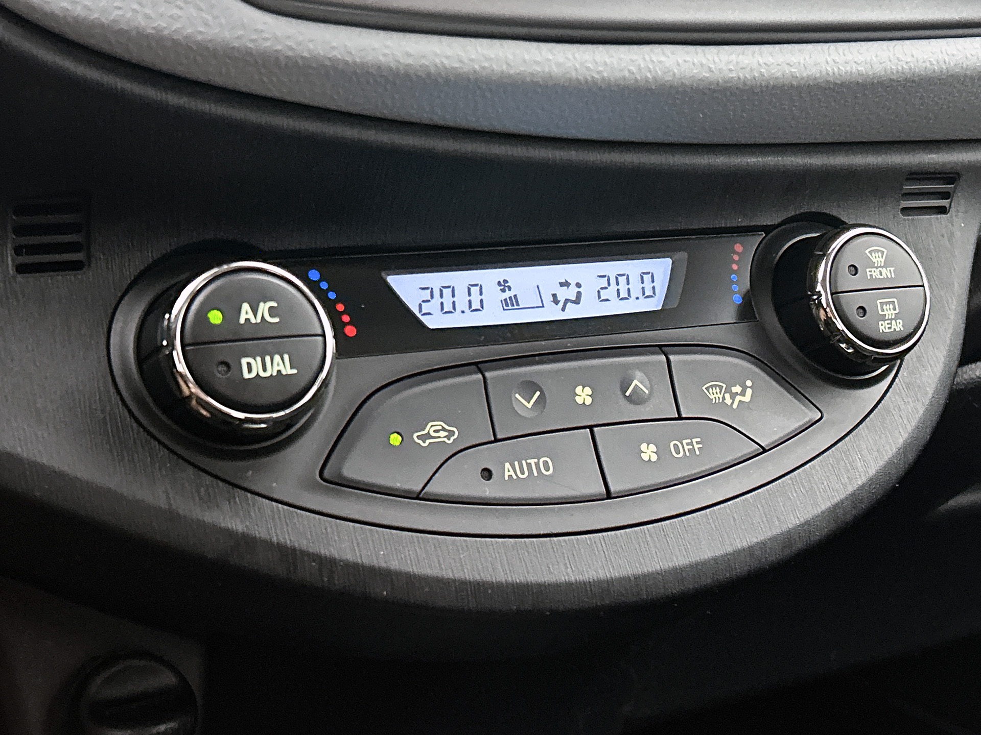 Foto van Toyota Toyota Yaris Hybrid