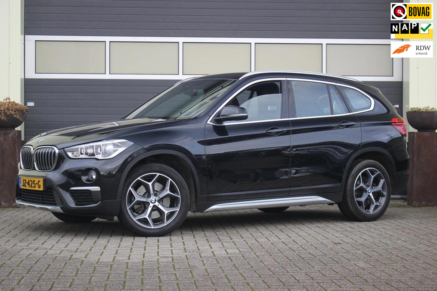 BMW X1 Sdrive20i SDrive20i Centennial High Executive | Trekhaak | Leer | 2016 - voorkant
