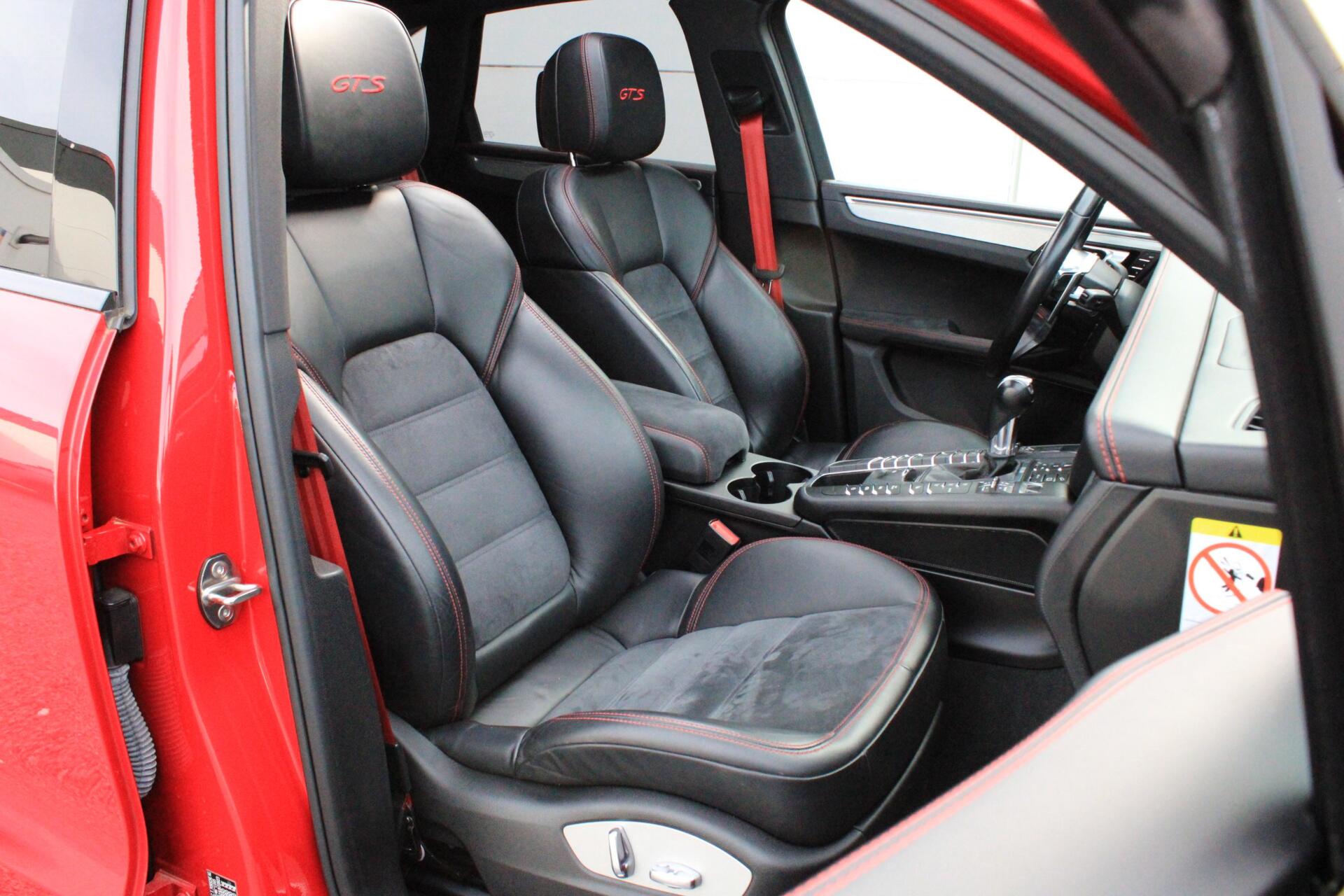 Foto van Porsche Macan GTS