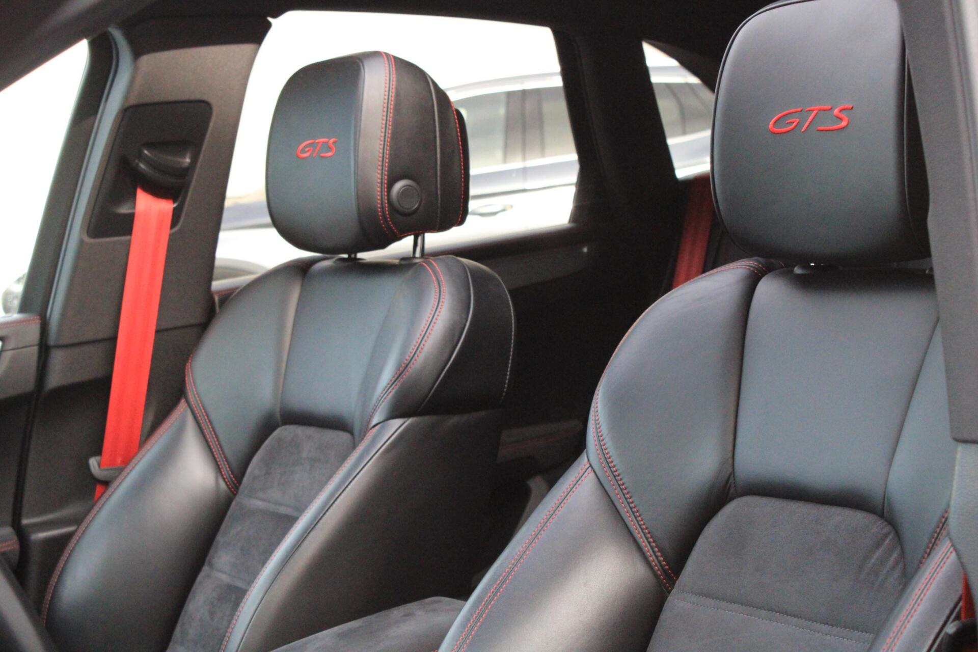 Foto van Porsche Macan GTS