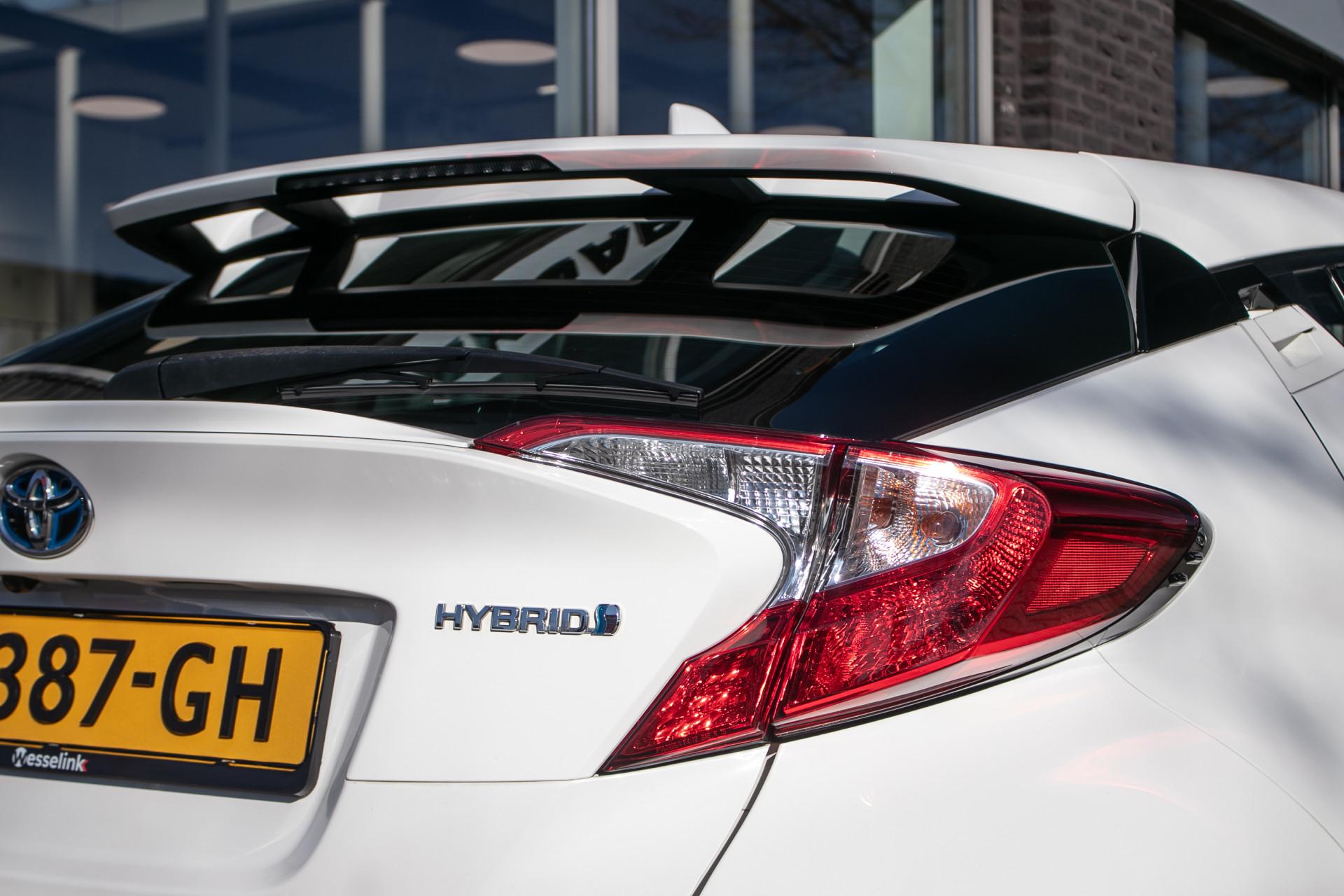 Foto van Toyota Toyota C-hr