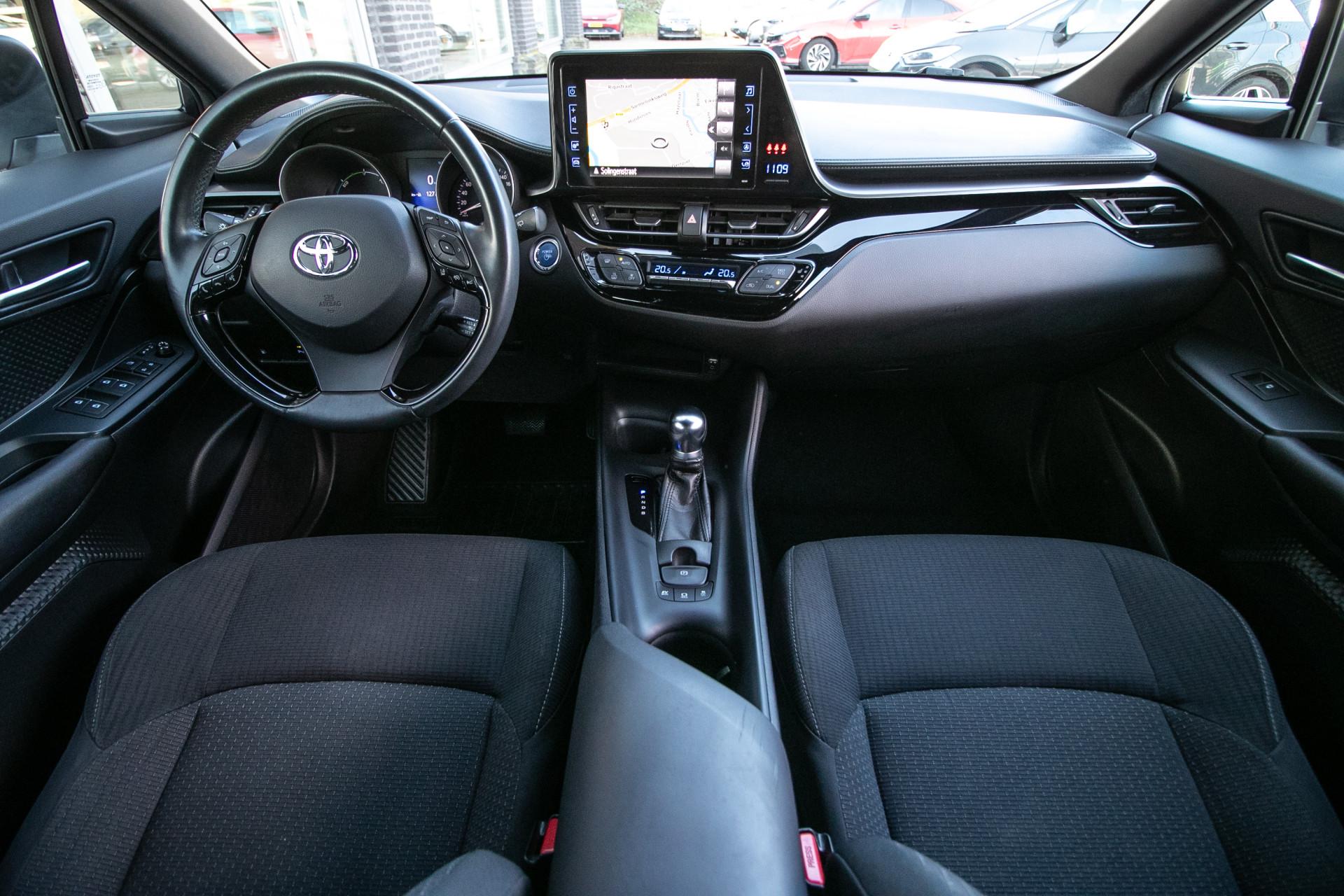 Foto van Toyota Toyota C-hr