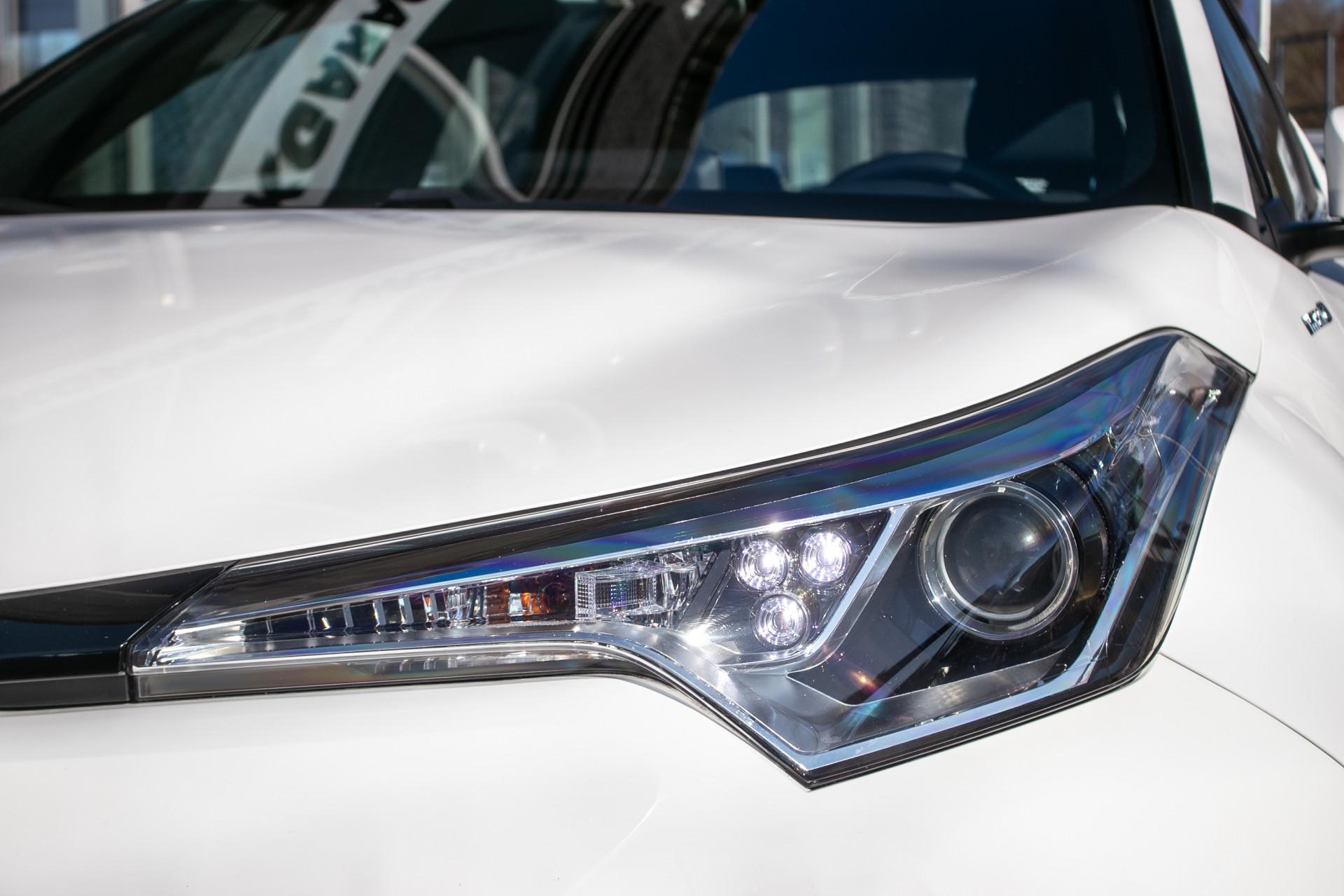 Foto van Toyota Toyota C-hr